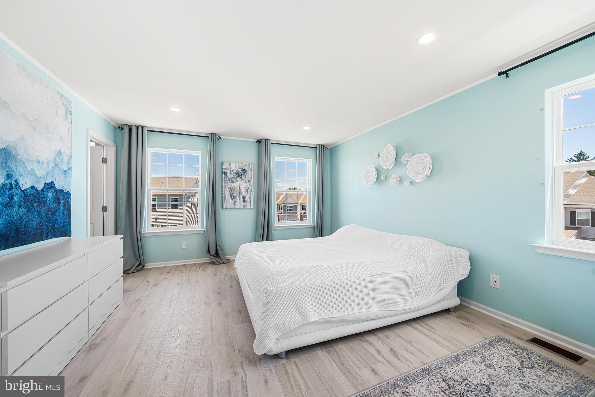 ENCLAVE AT RIDGEWOOD - Residential
