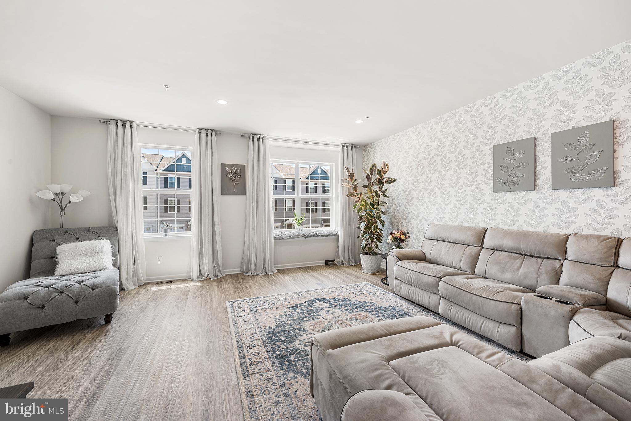 ENCLAVE AT RIDGEWOOD - Residential