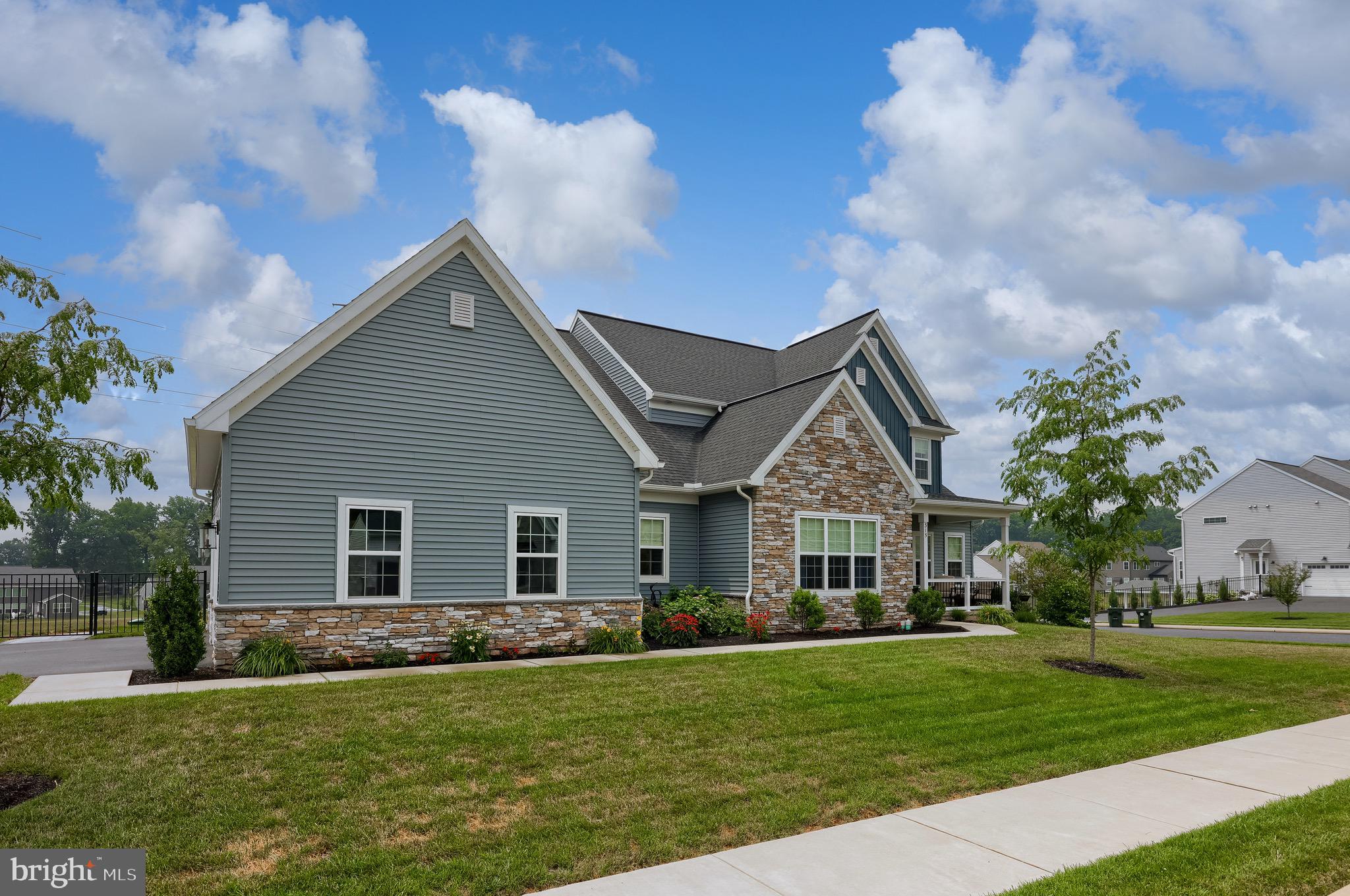 HAWK VALLEY ESTATES - Residential
