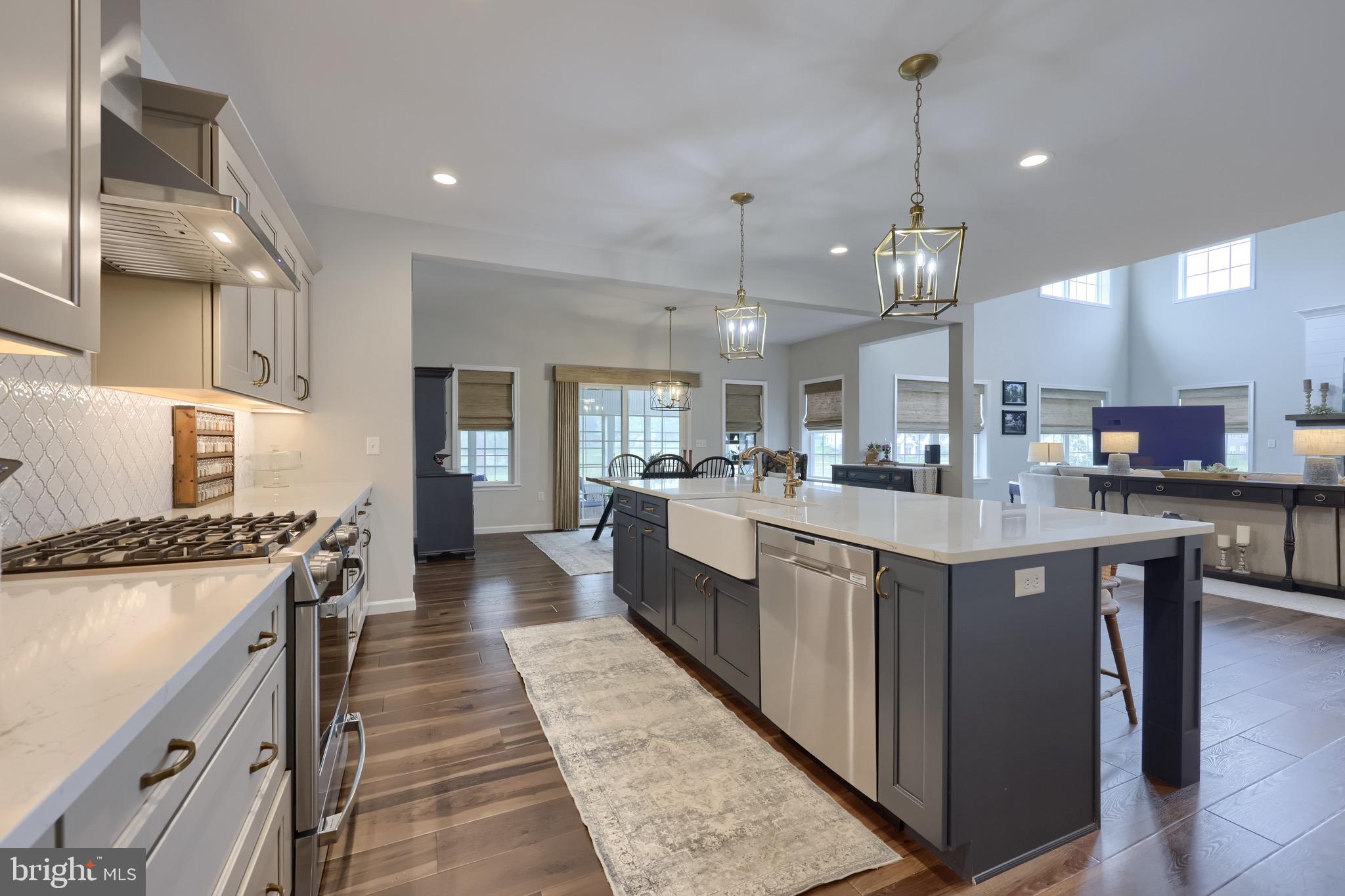 HAWK VALLEY ESTATES - Residential