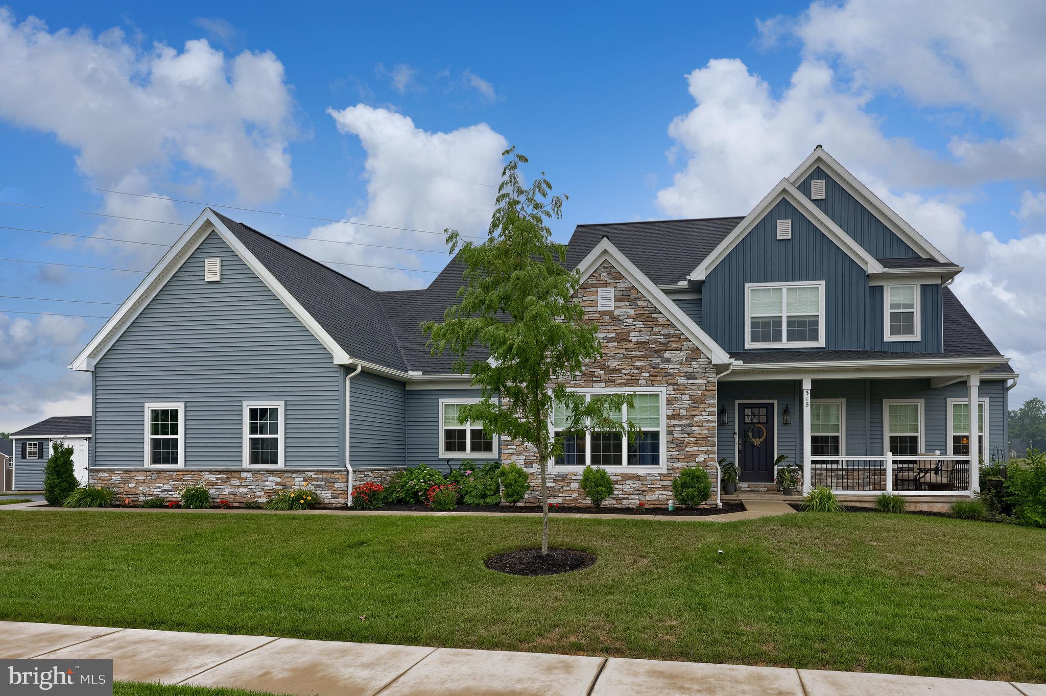 HAWK VALLEY ESTATES - Residential