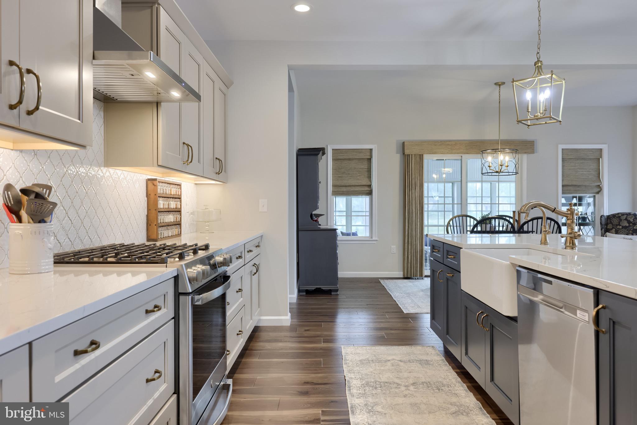 HAWK VALLEY ESTATES - Residential
