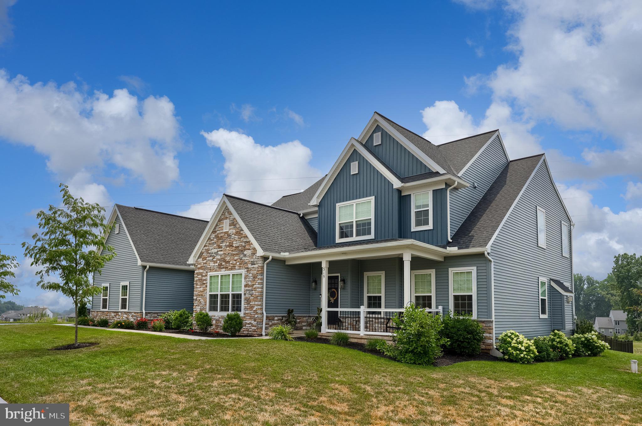 HAWK VALLEY ESTATES - Residential