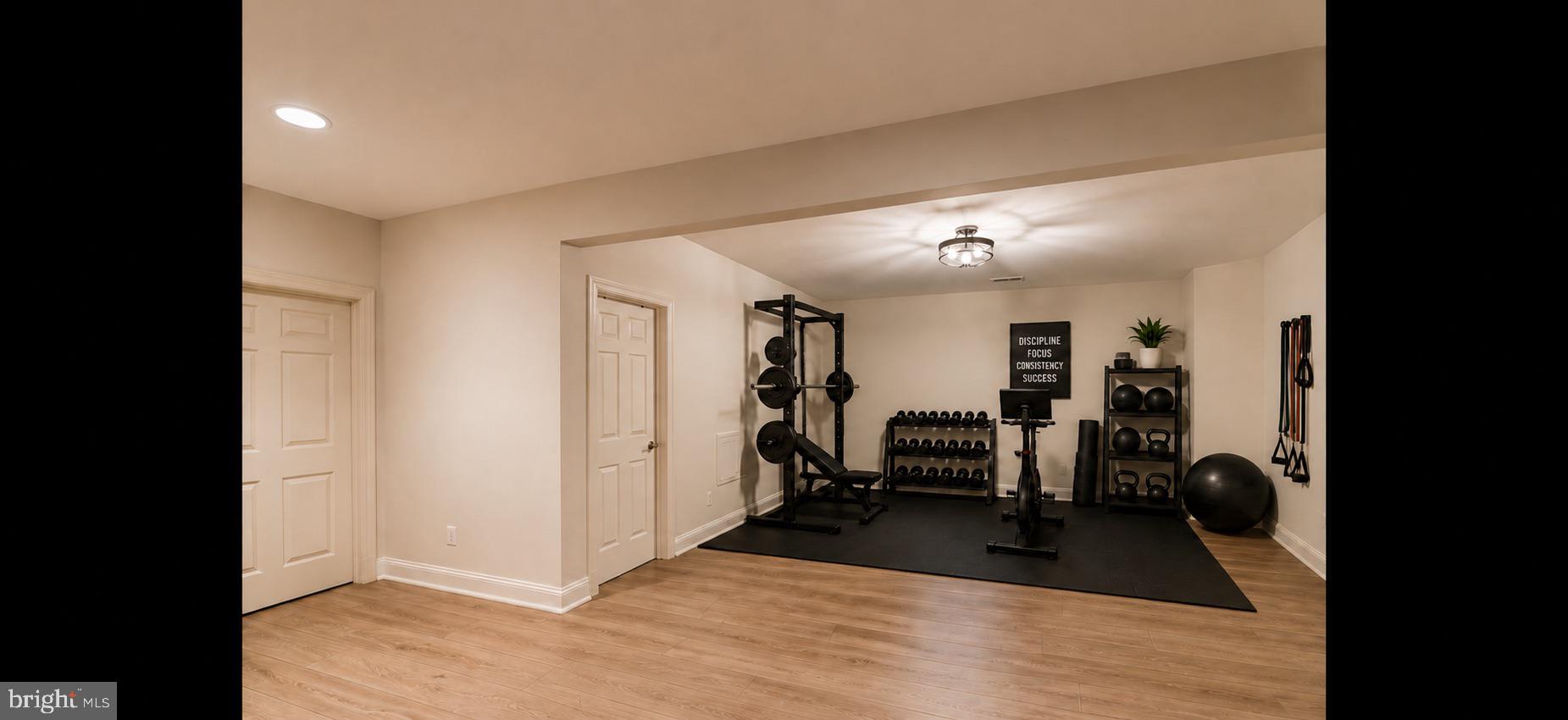 RAVENWOOD PARK - Residential