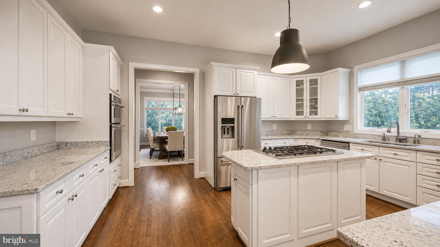 RAVENWOOD PARK - Residential