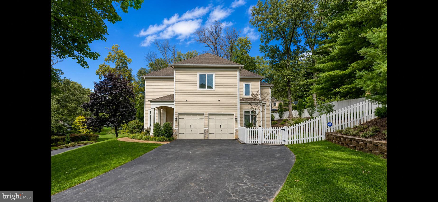 RAVENWOOD PARK - Residential