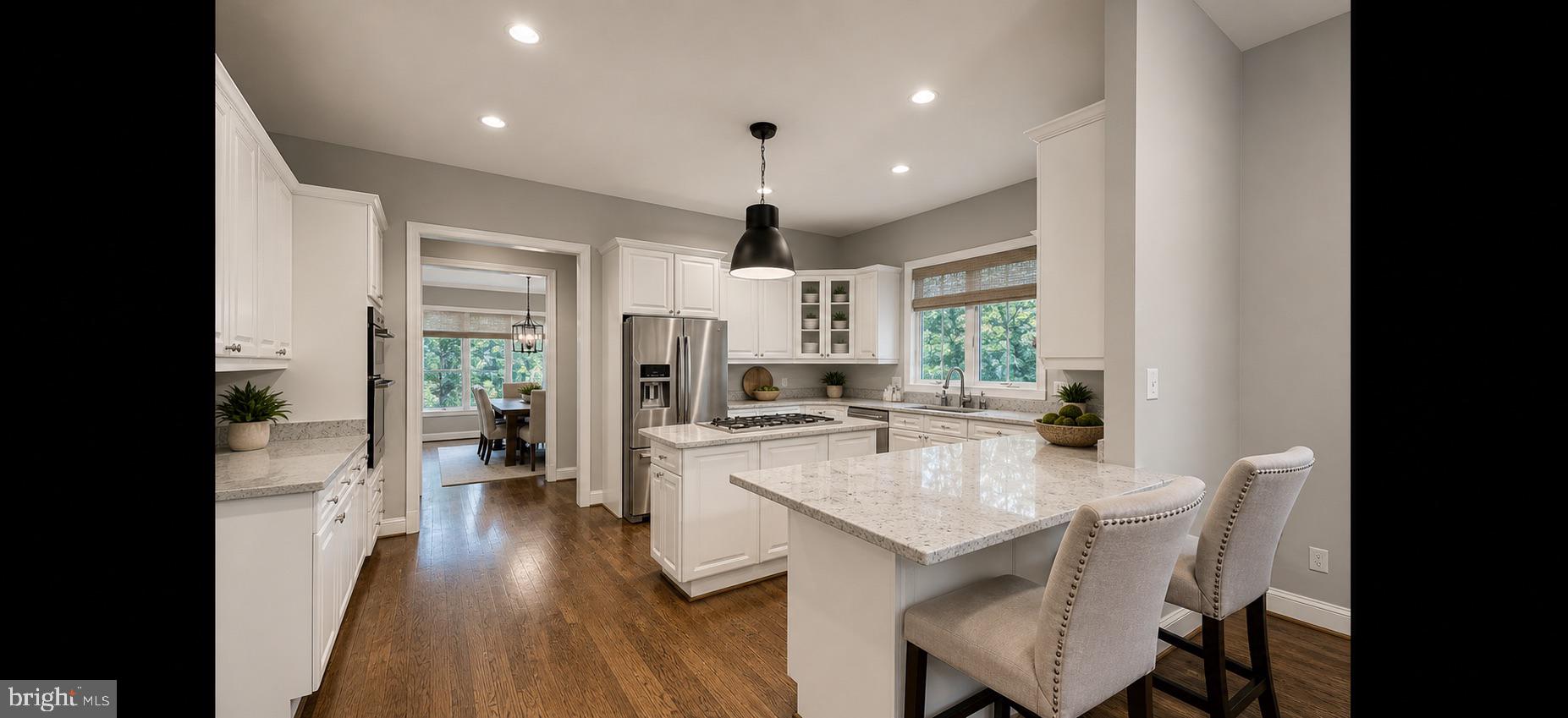 RAVENWOOD PARK - Residential