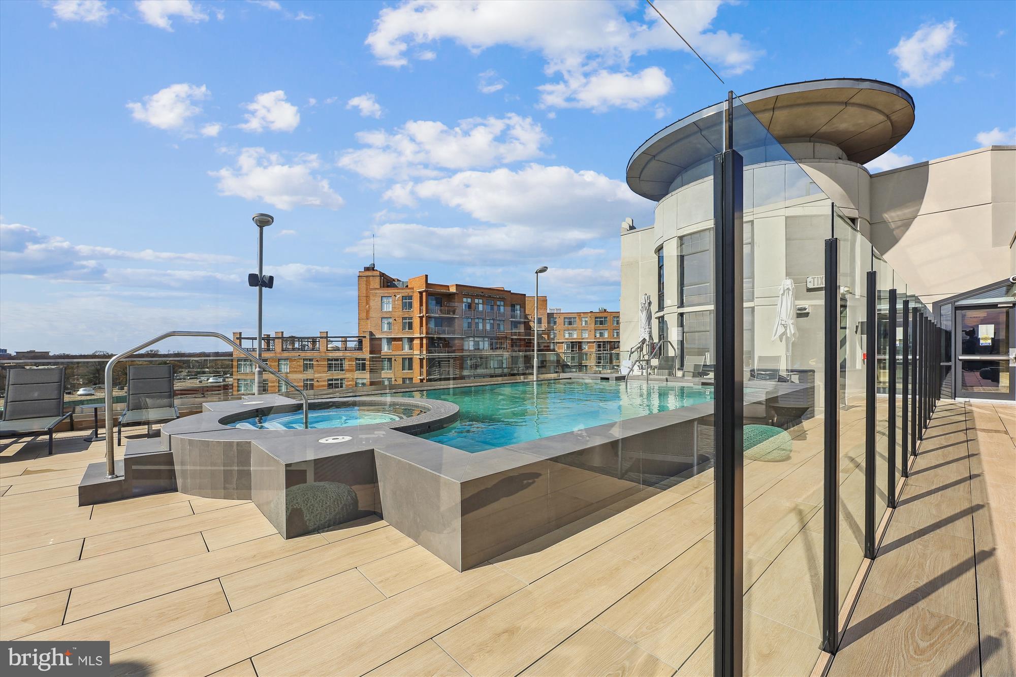CLARENDON 1021 - Residential Lease