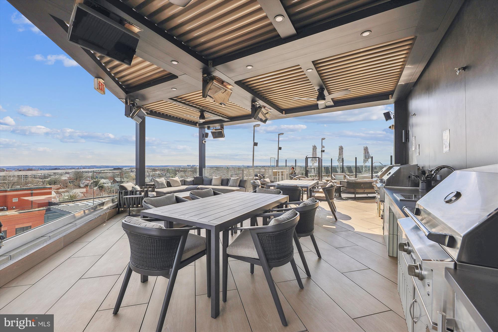 CLARENDON 1021 - Residential Lease