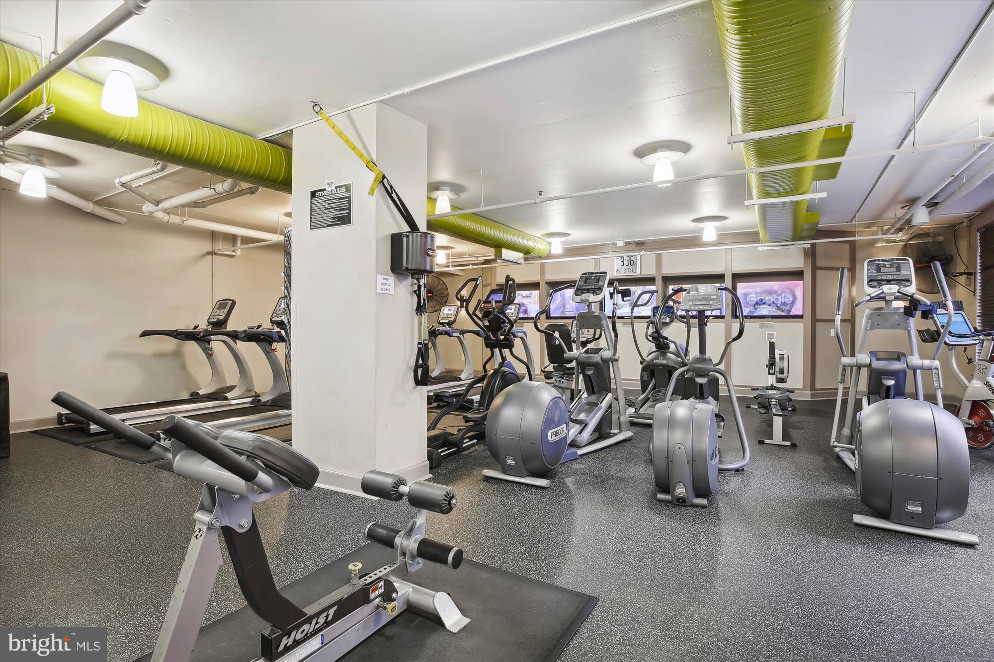 CLARENDON 1021 - Residential Lease