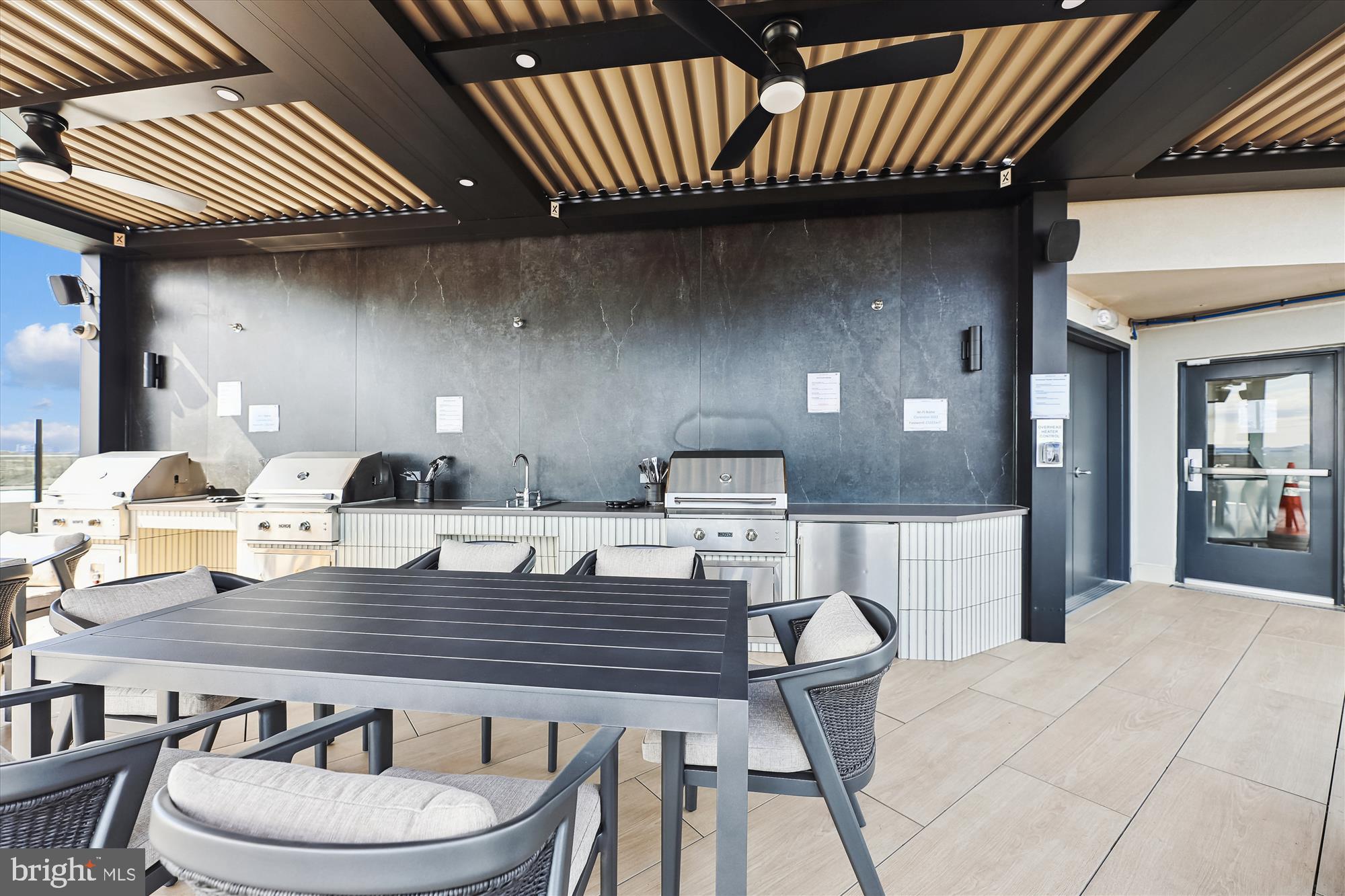 CLARENDON 1021 - Residential Lease