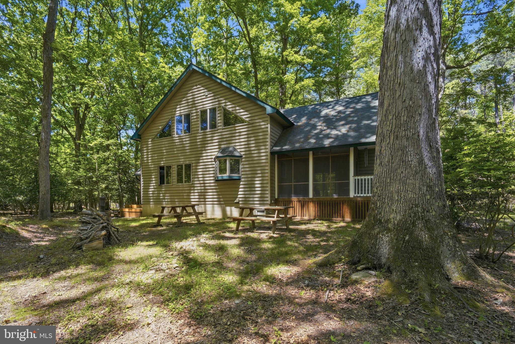 PINEY NECK - Residential