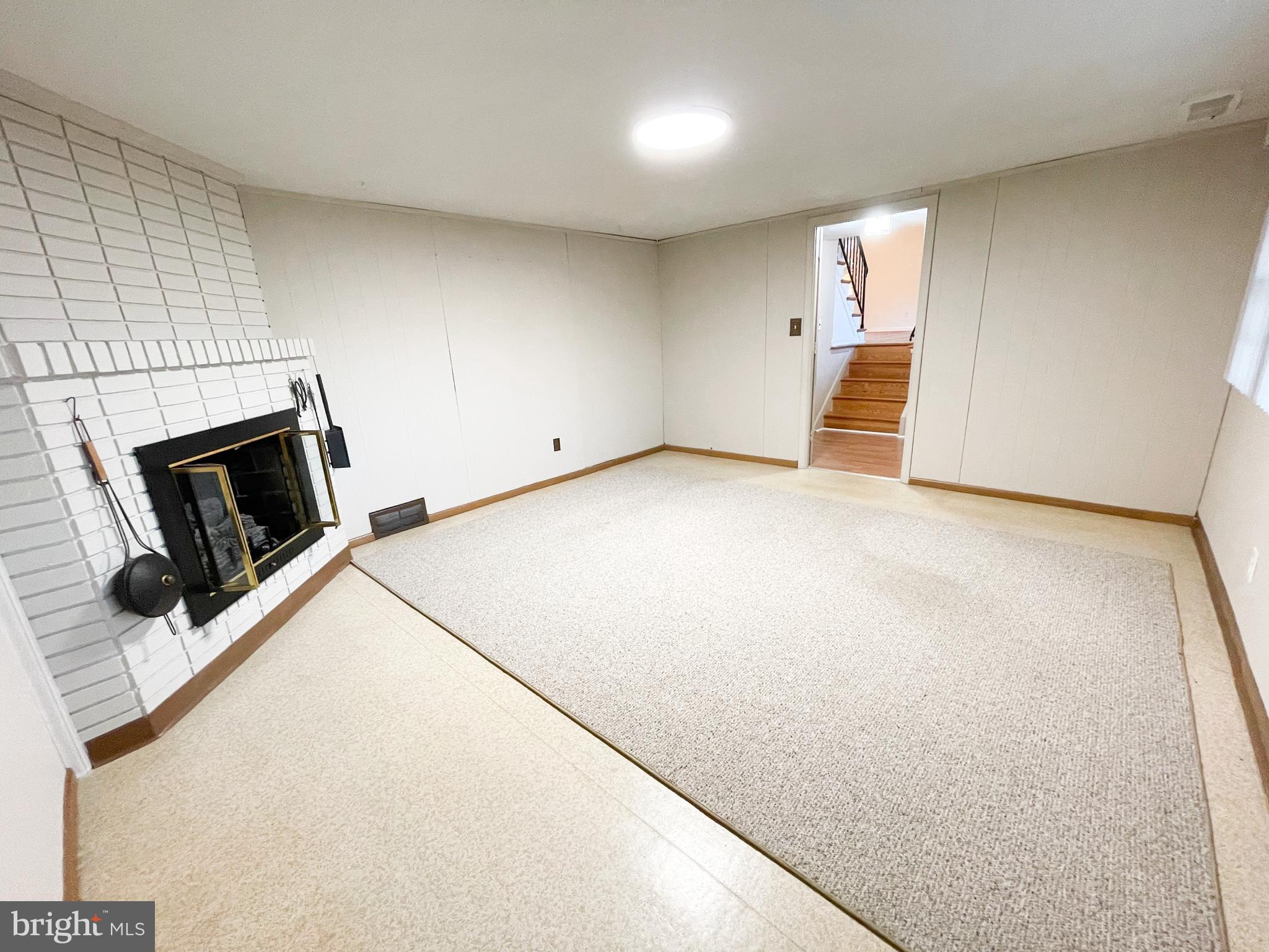 HAINES ACRES - Residential Lease
