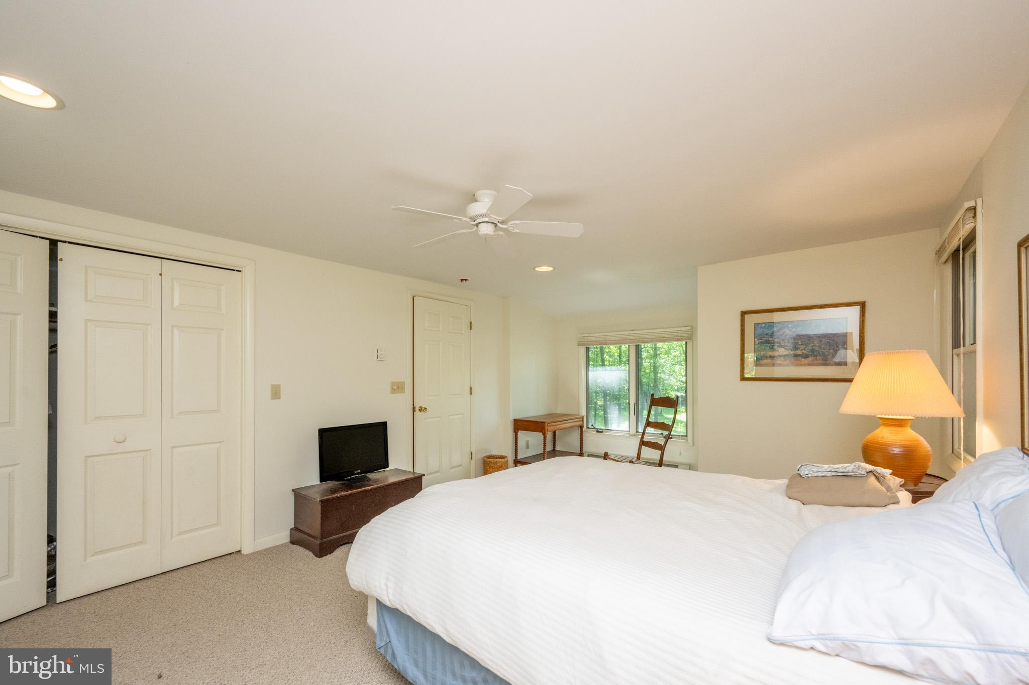 THOUSAND ACRES - Residential