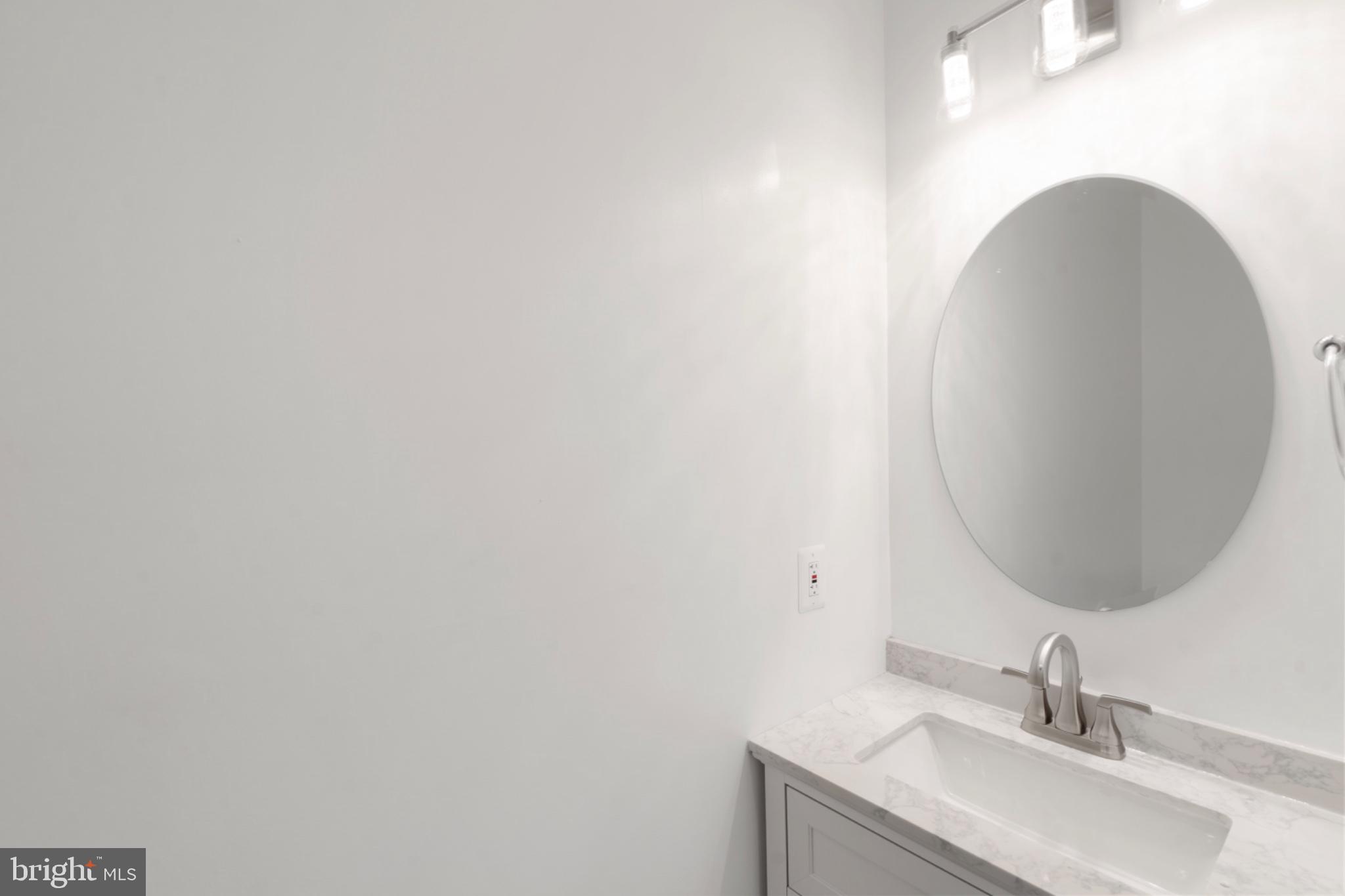 EDGEWATER AT TOWN CENTER - Residential