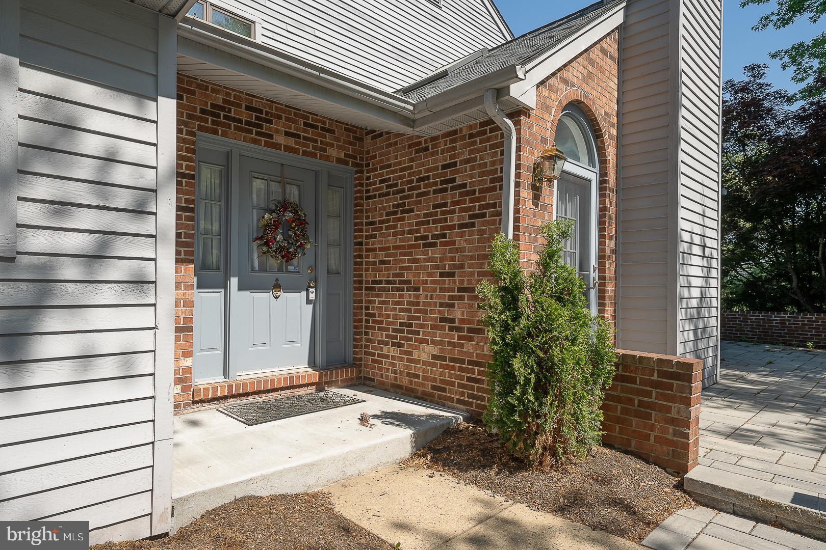 EAGLE VIEW - Residential
