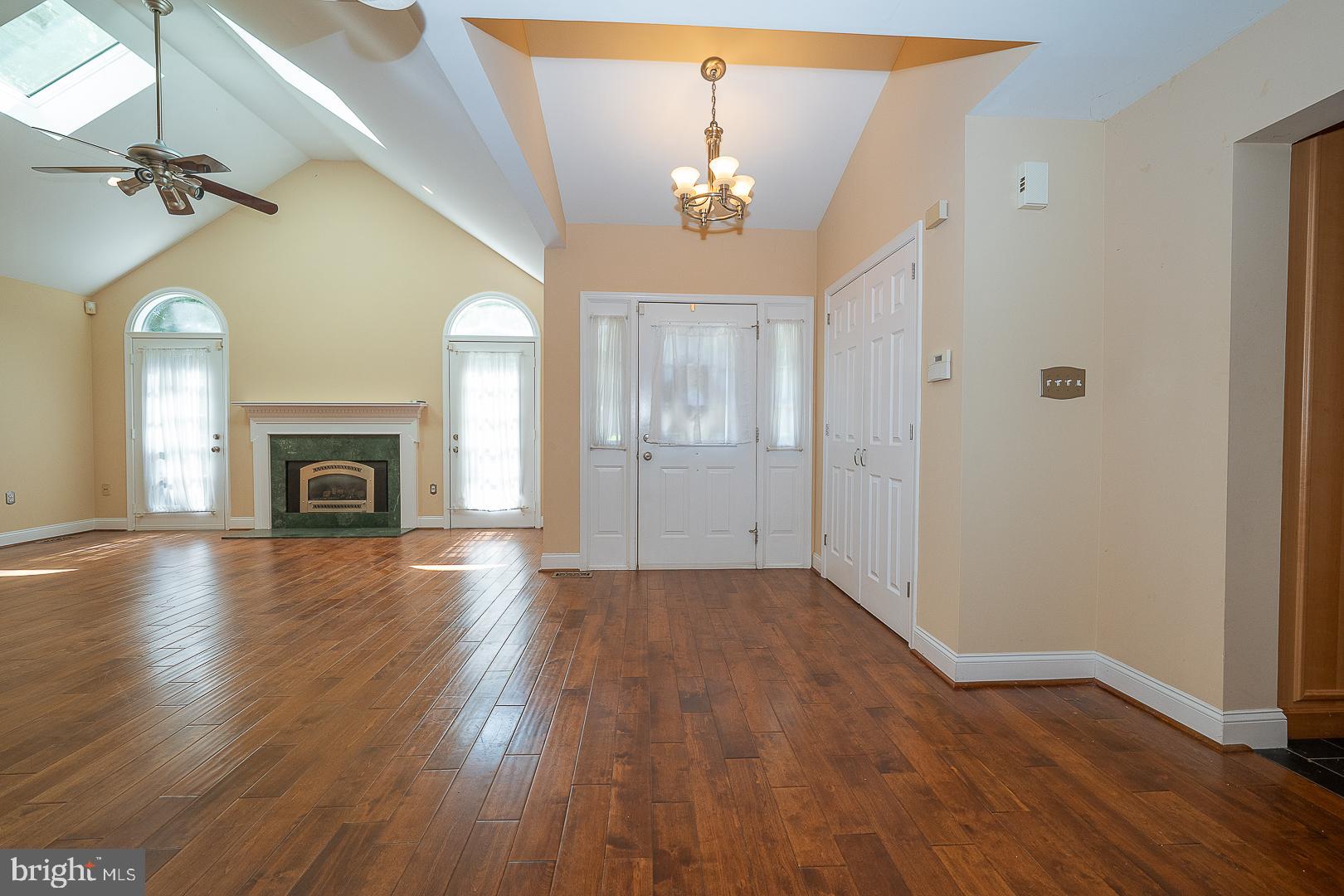 EAGLE VIEW - Residential