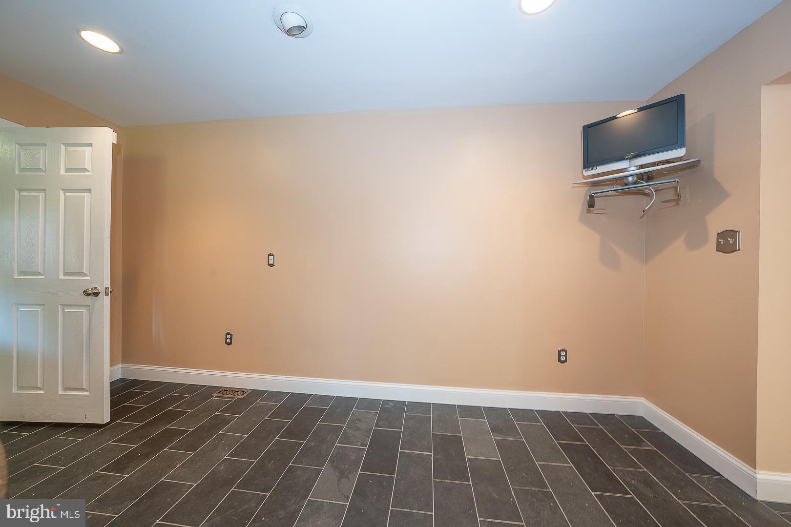 EAGLE VIEW - Residential