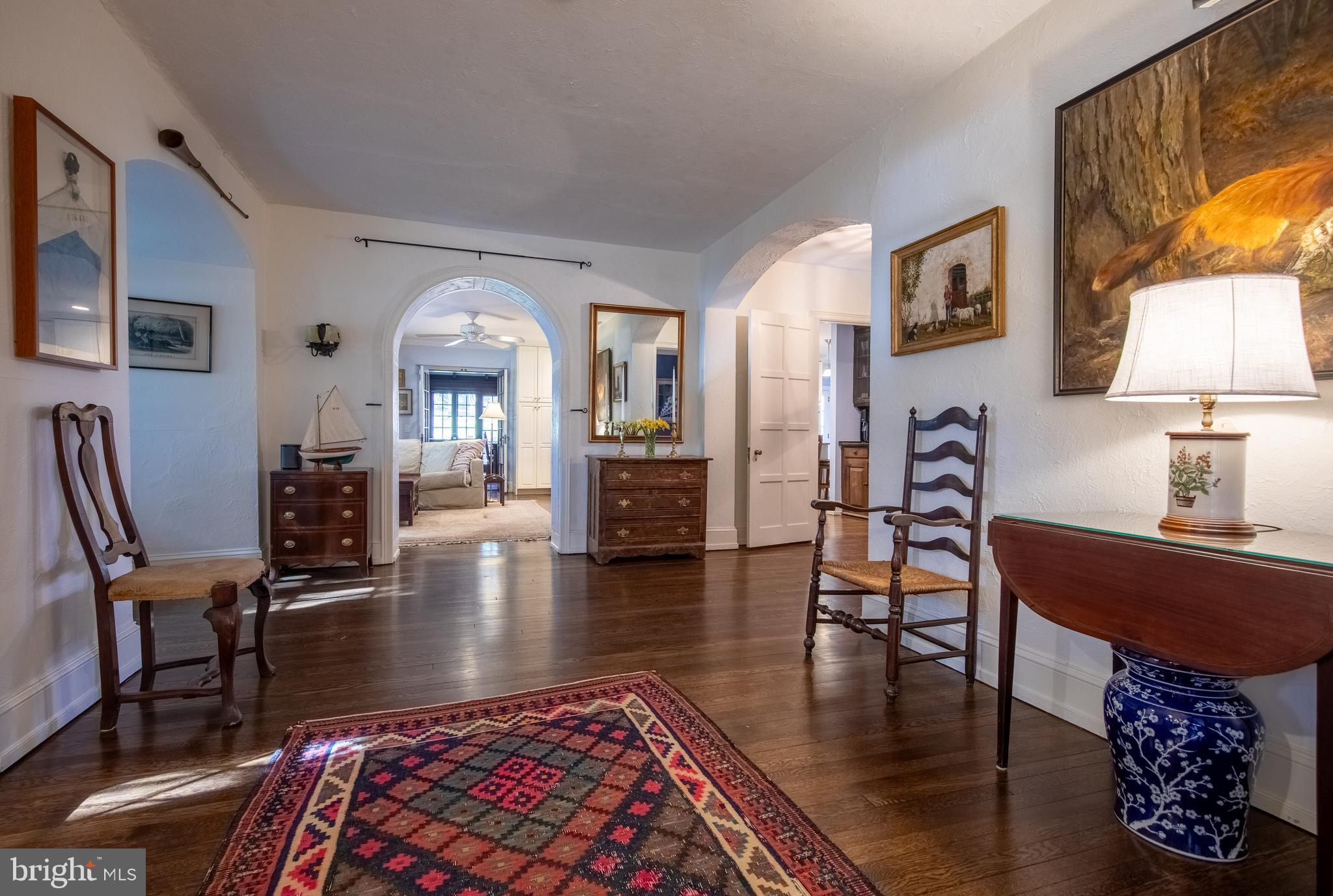 CHESTNUT HILL - Residential