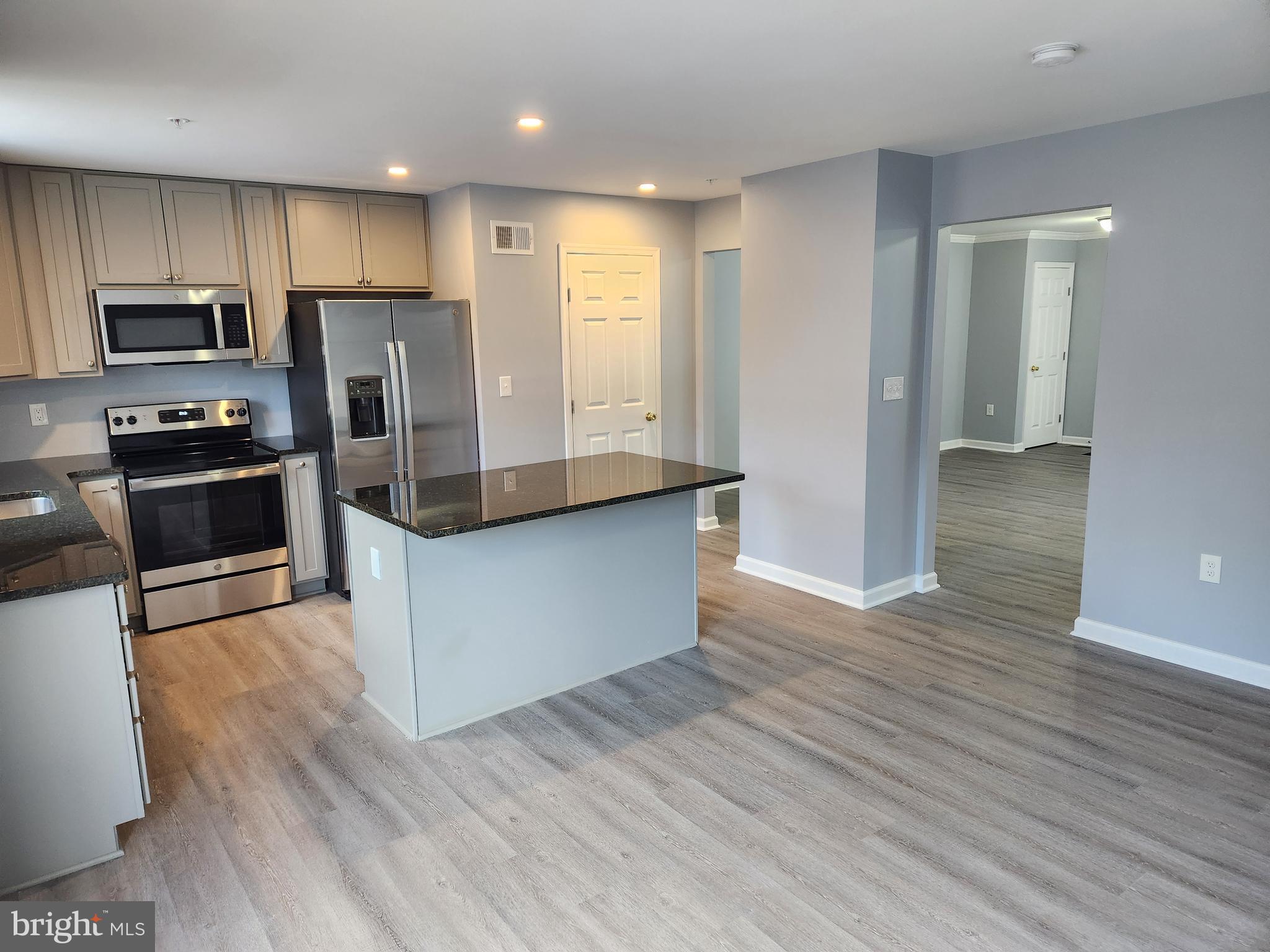 HALLOWELL - Residential Lease