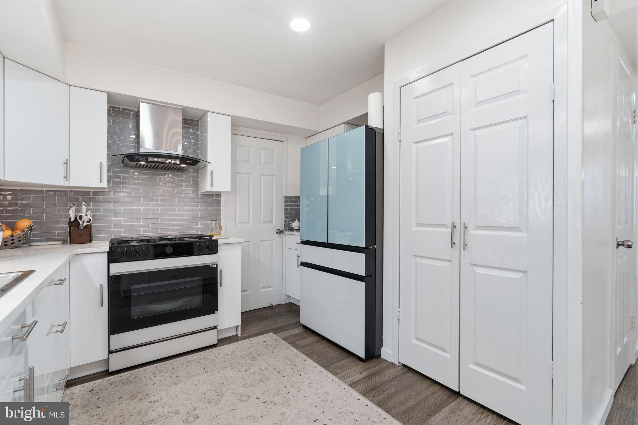 NESHAMINY VALLEY - Residential