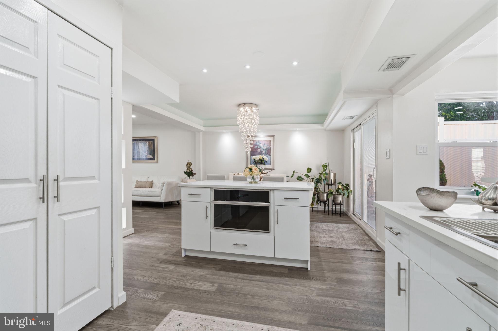 NESHAMINY VALLEY - Residential