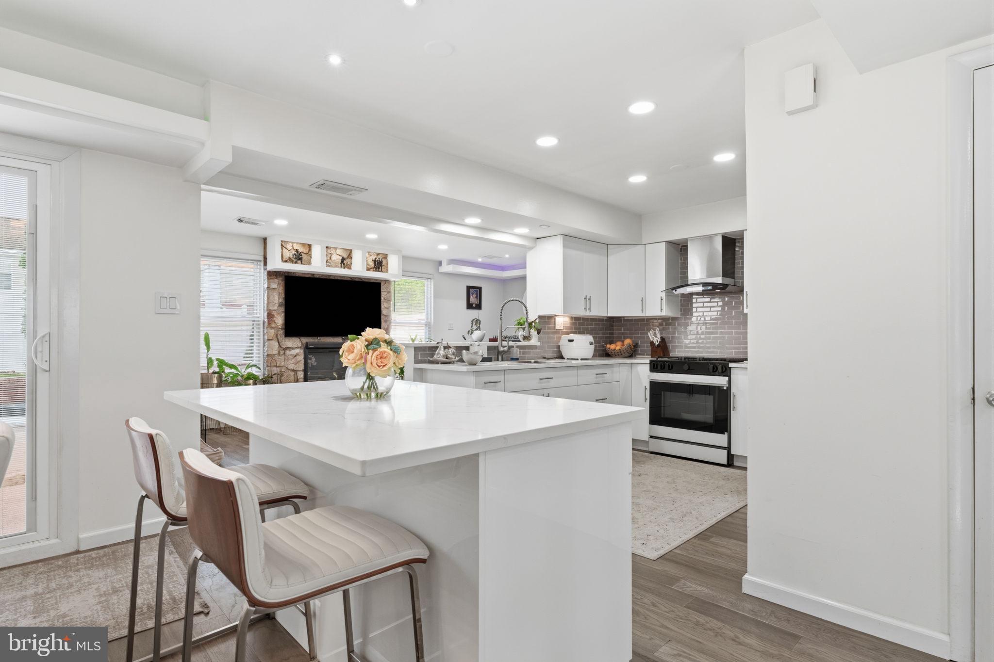 NESHAMINY VALLEY - Residential