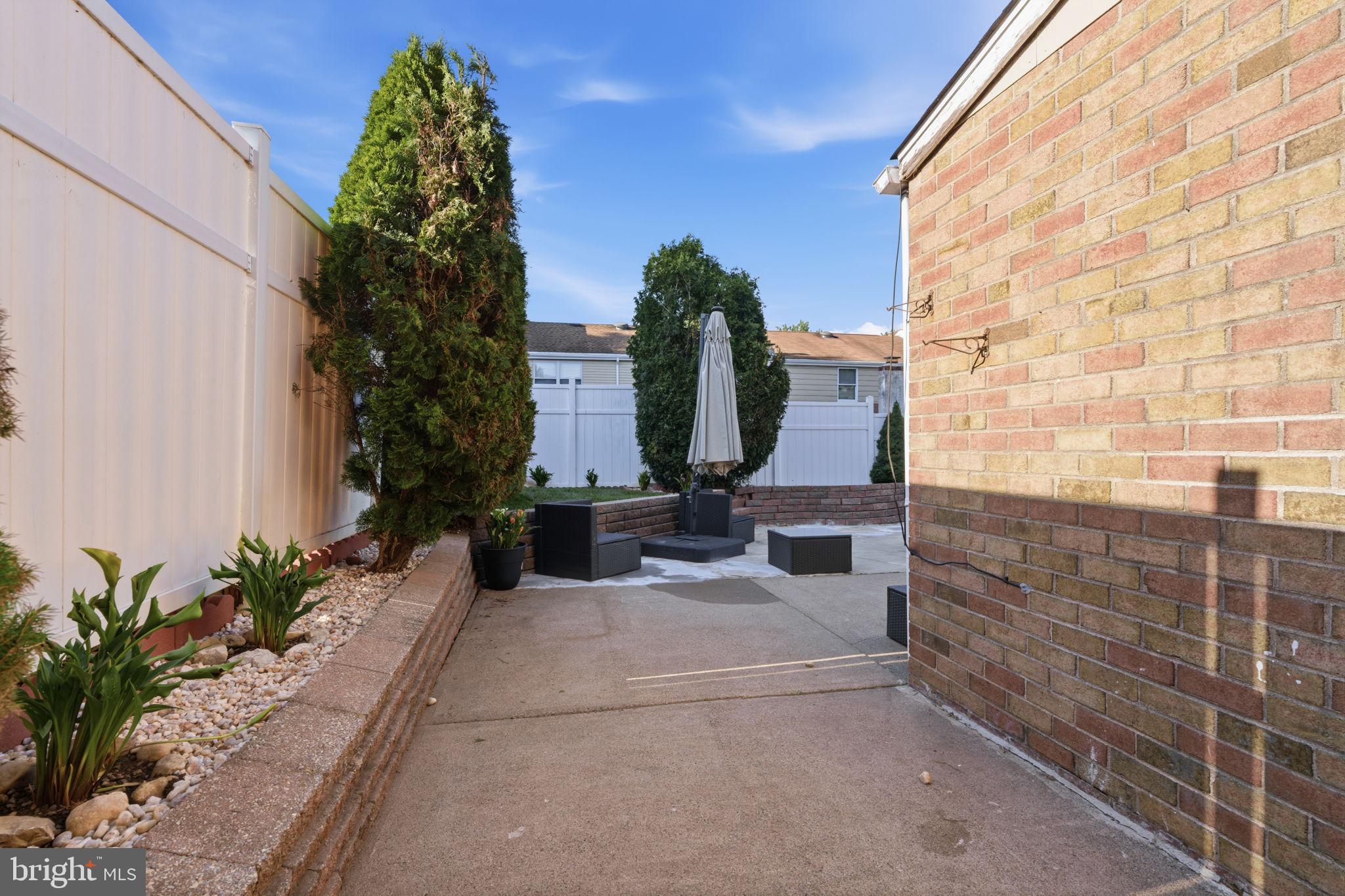 NESHAMINY VALLEY - Residential