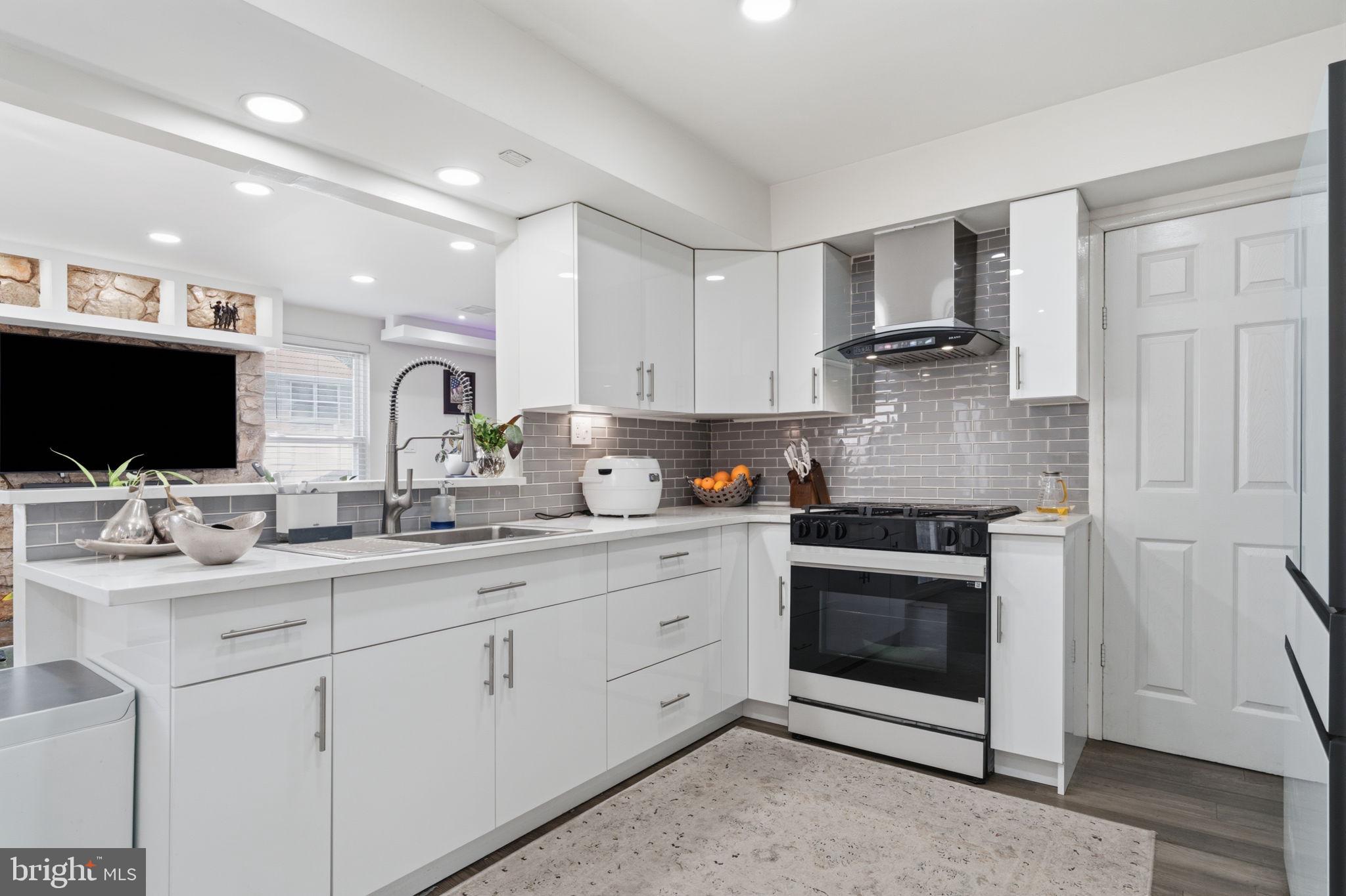 NESHAMINY VALLEY - Residential