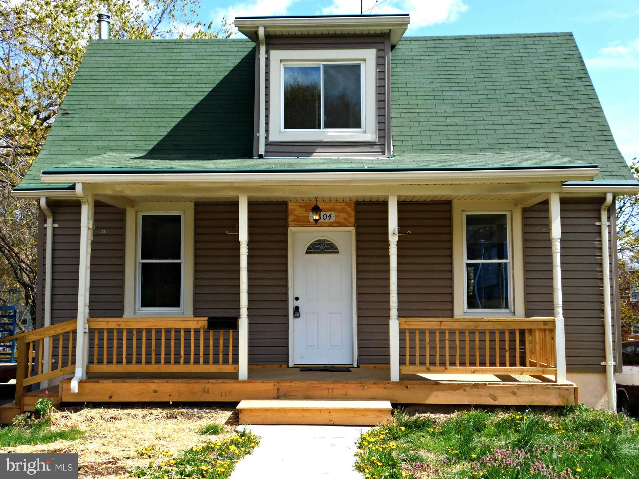 REDUCED!!! FULLY RENOVATED! Charming 2 BR 1 BA Cape Cod w/BRAND NEW SS apps, washer/dryer, GORGEOUS granite counter tops & tile flooring in kitchen. Beautiful laminate flooring throughout. Spend evenings relaxing on the large front porch OR new rear deck. Plenty of storage in rear shed. Enjoy plenty of parking in the spacious, private driveway. Entertain in HUGE back yard! 1 yr Home Warranty!!!