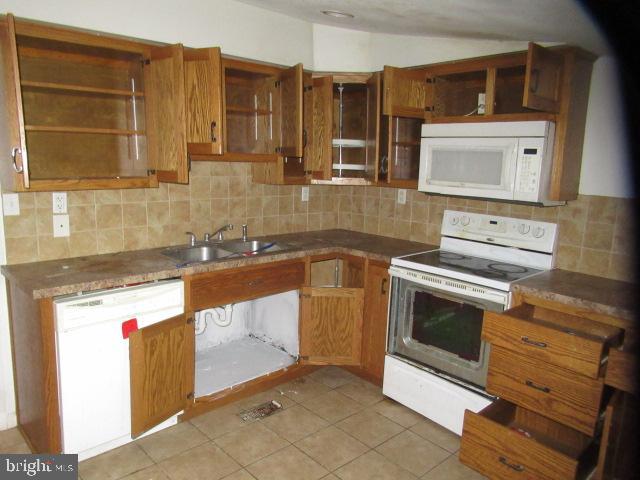 WEST FAIRVIEW - Residential