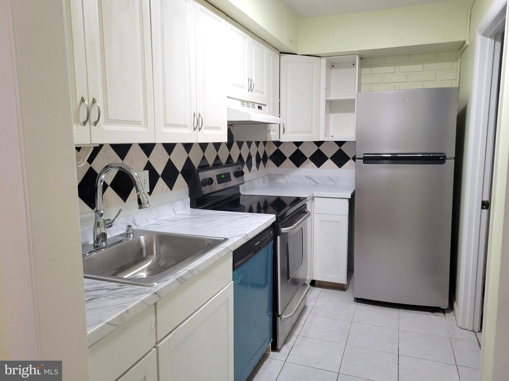 TERRACE TOWNE HOMES OF GUNSTON - Residential