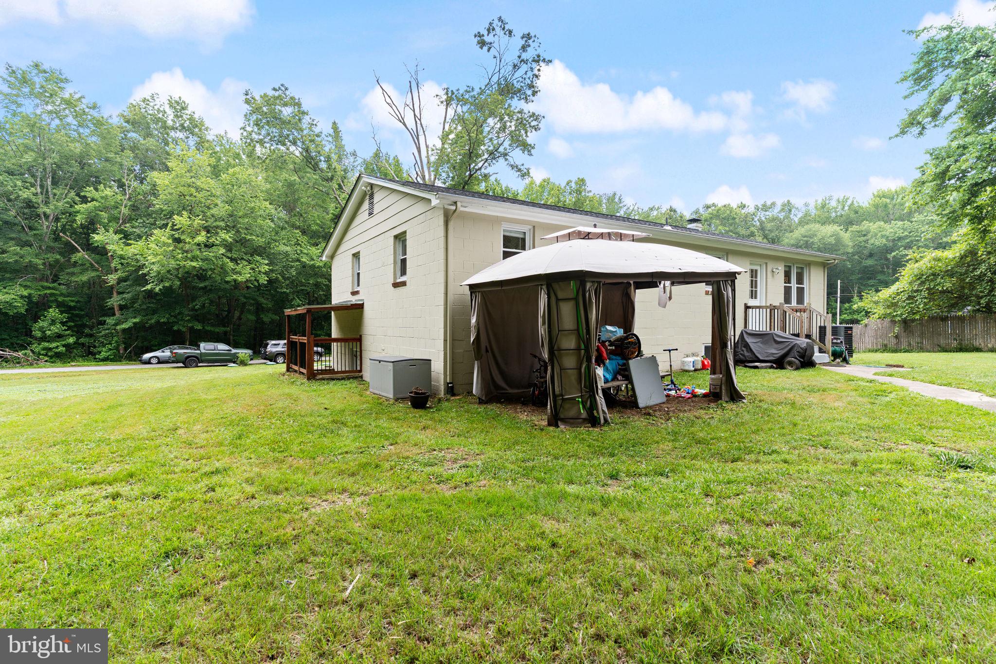 WARREN J WILLETT'S SUB - Residential