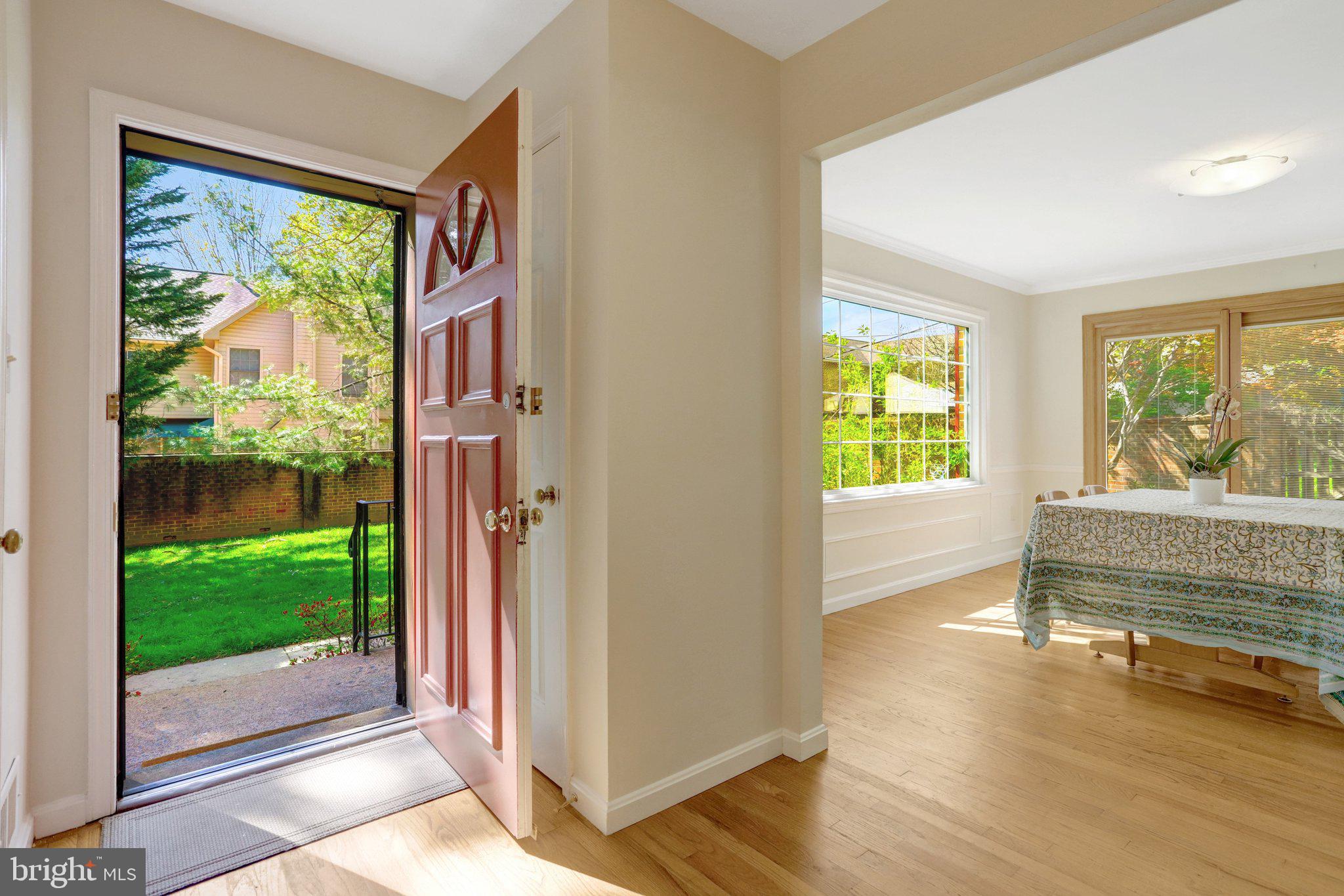 SEVEN OAKS - Residential