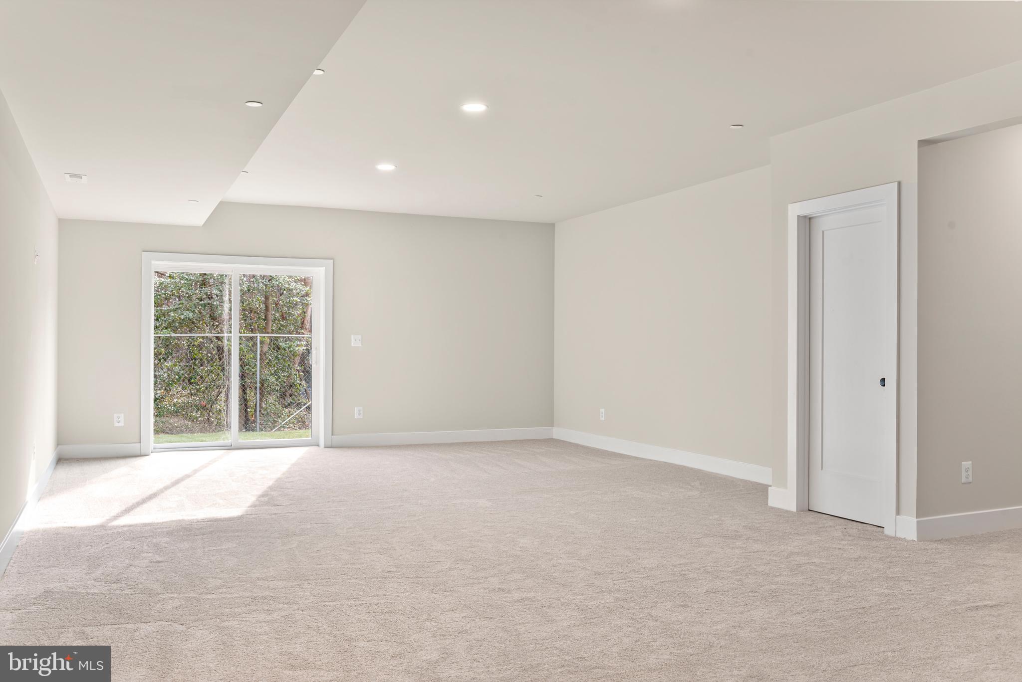 ANNESLEY BY THE BAY - Residential