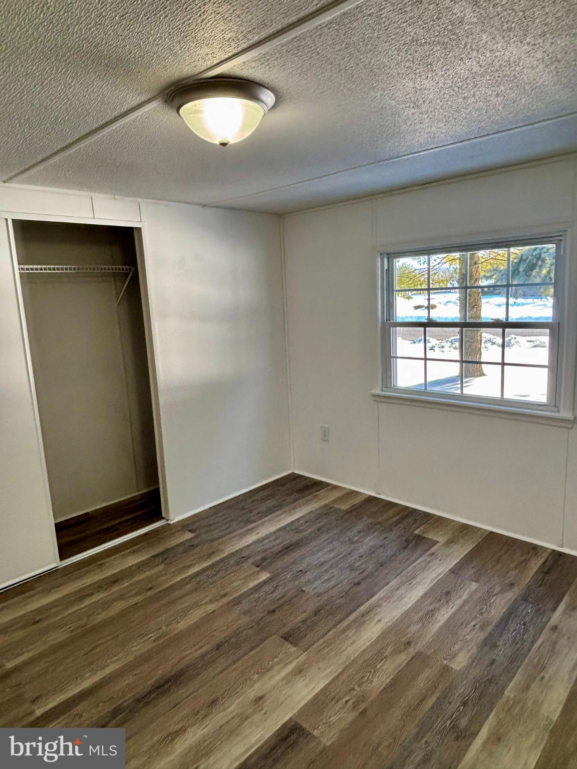 LAUREL COMMONS - Residential