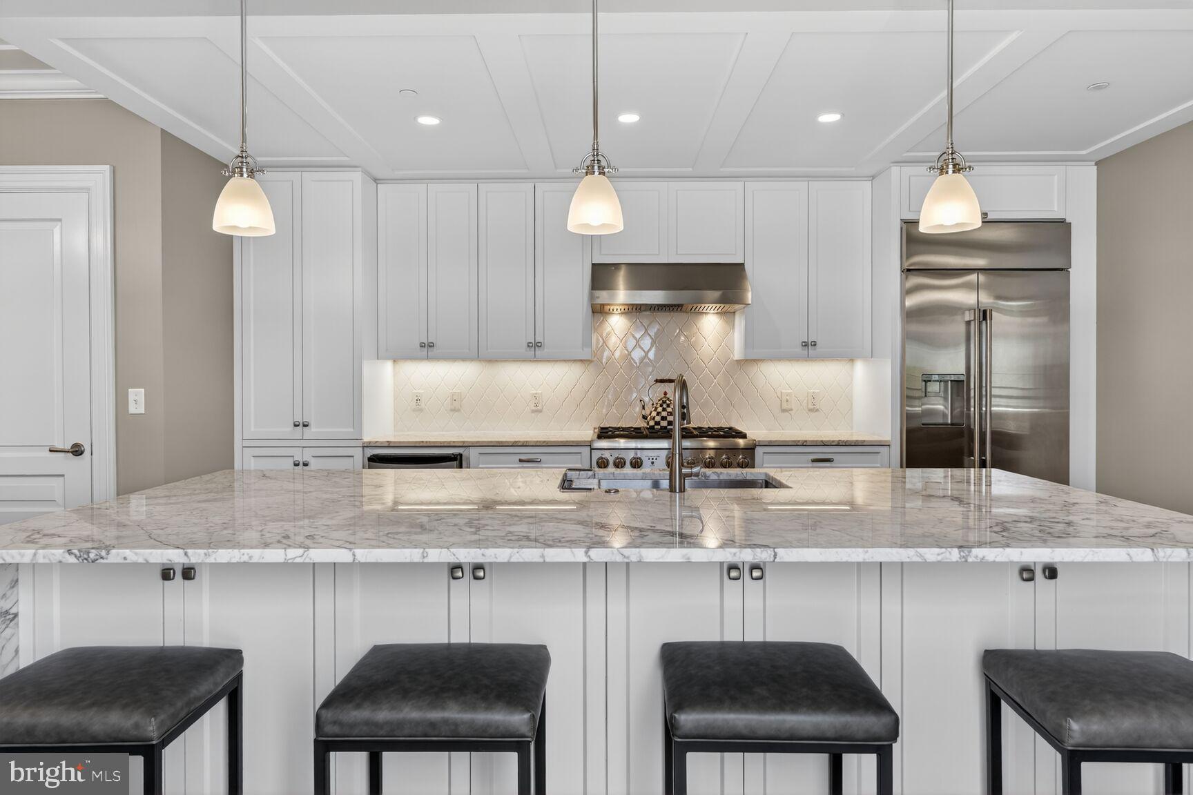 THE SIGNET - Residential