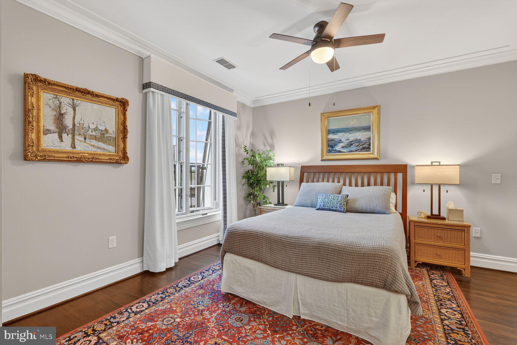THE SIGNET - Residential