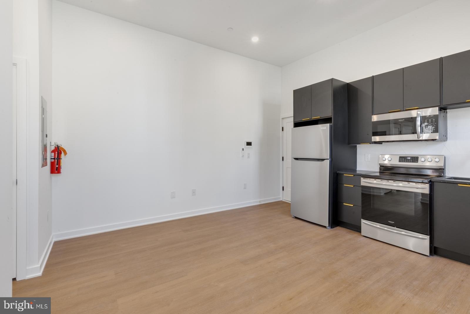 CENTER CITY - Residential Lease