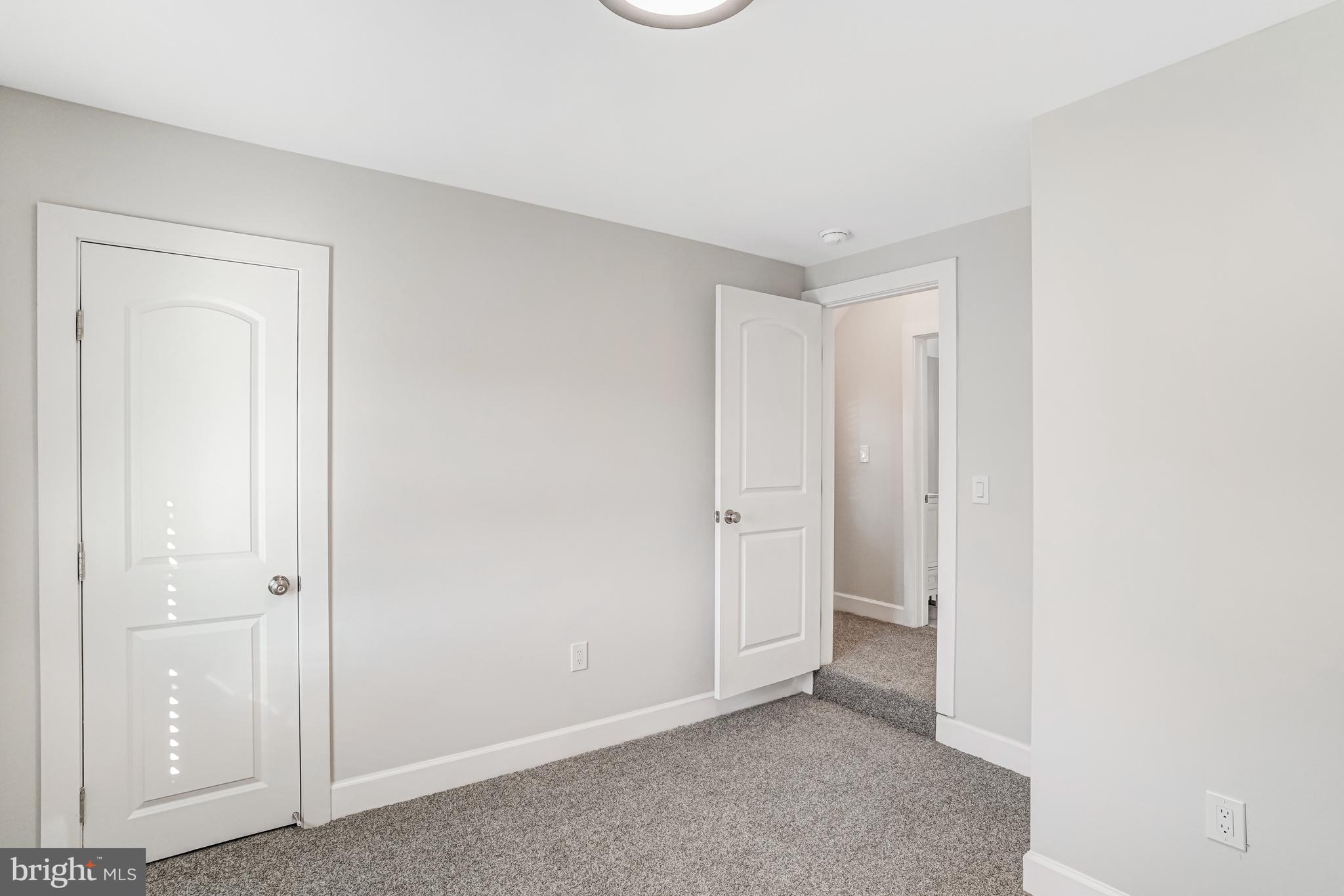 FIVE OAKS ESTATES - Residential