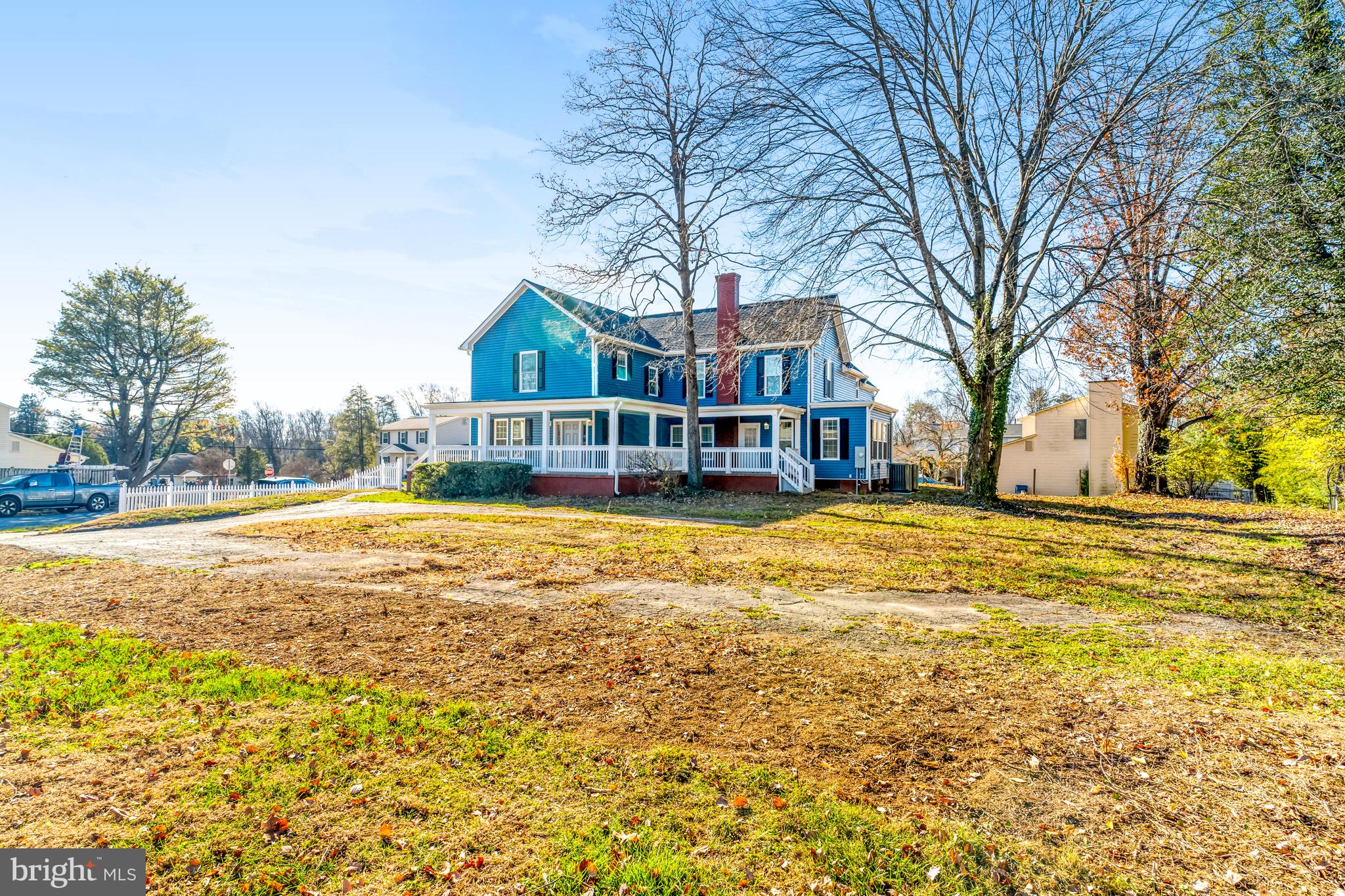 FIVE OAKS ESTATES - Residential