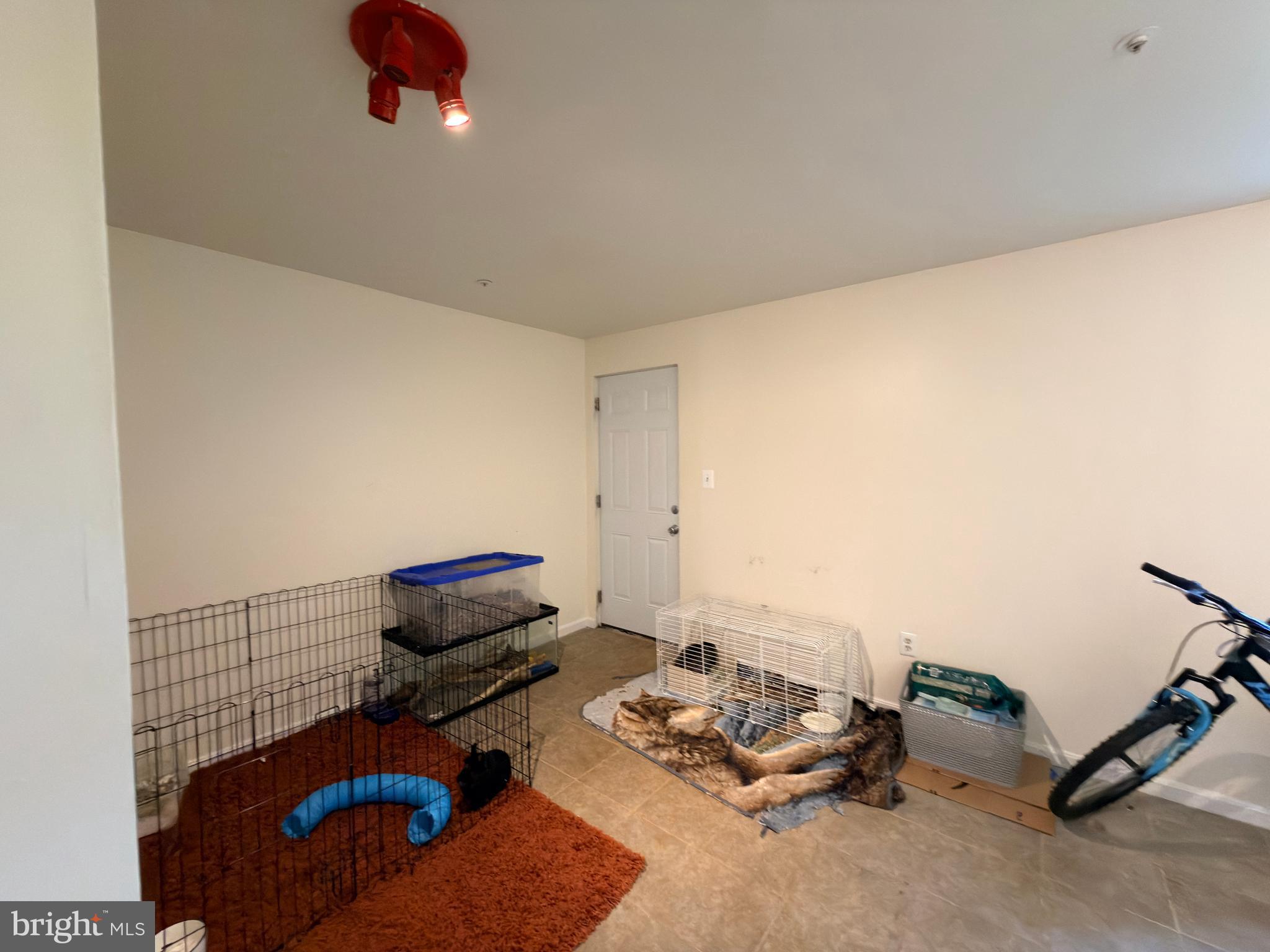 ROBINS GLENN - Residential