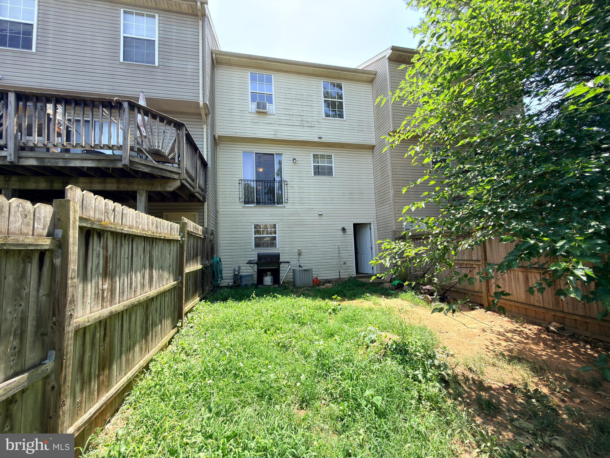 ROBINS GLENN - Residential