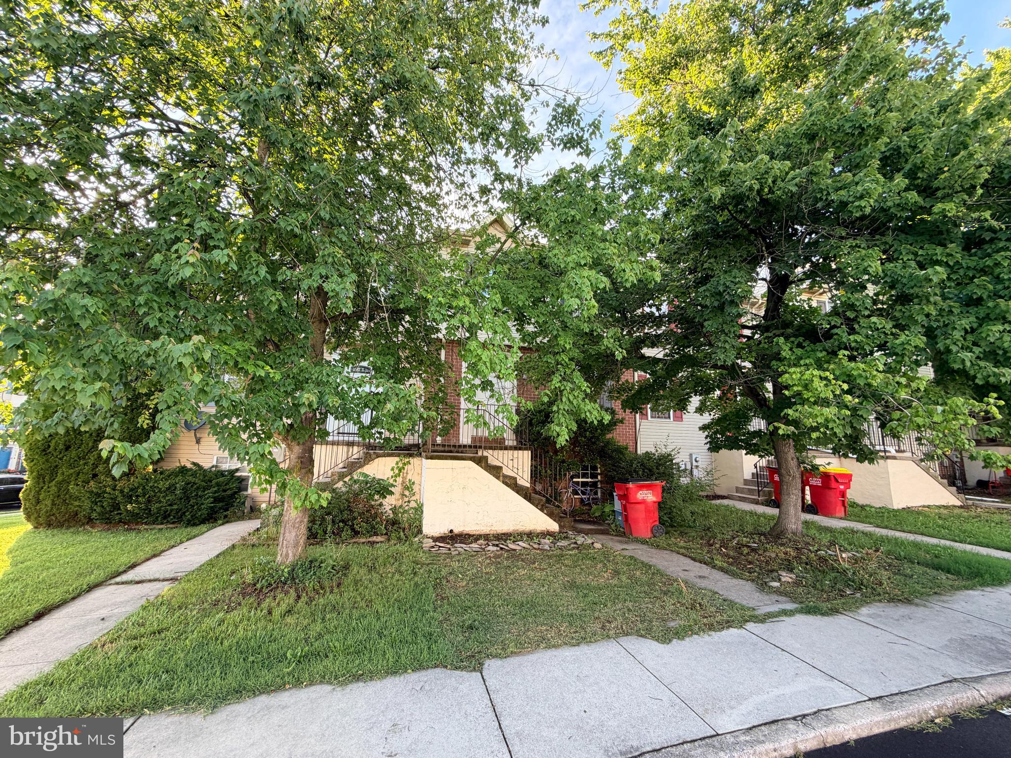 ROBINS GLENN - Residential