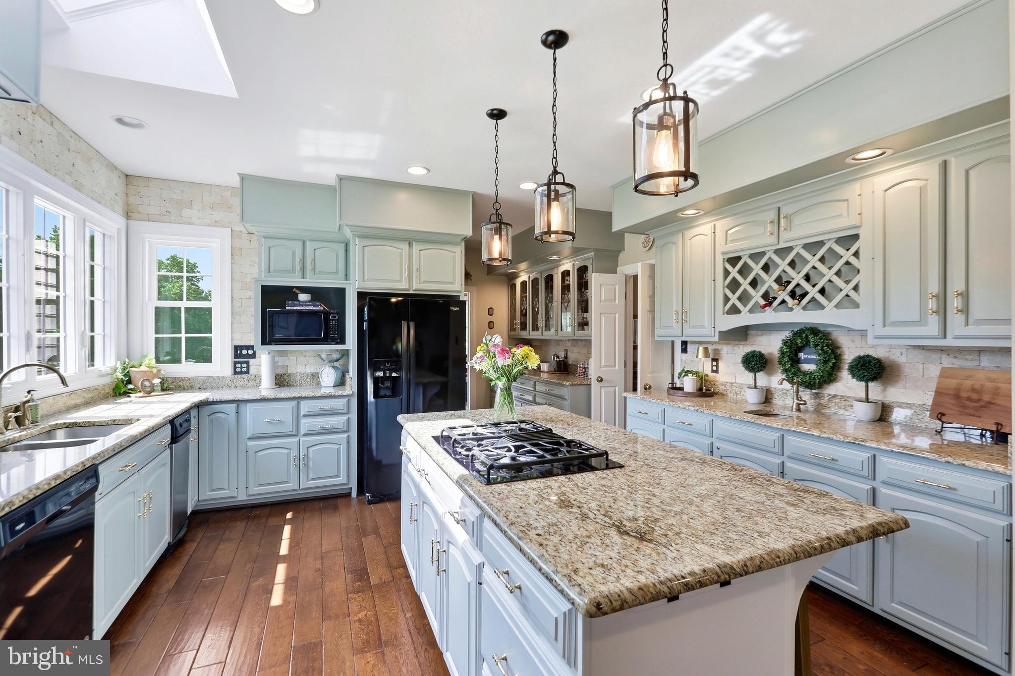 BERKELEY CHASE - Residential