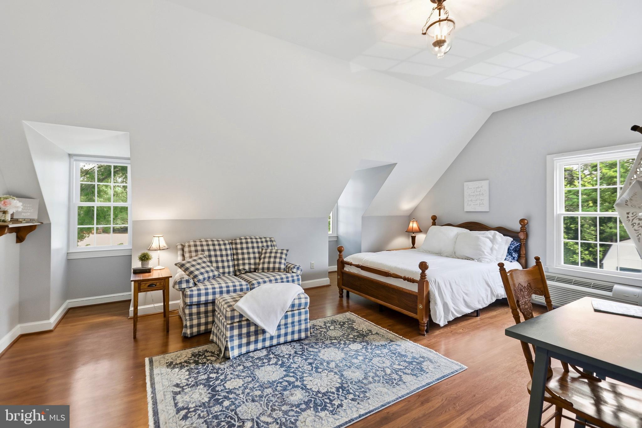 BERKELEY CHASE - Residential