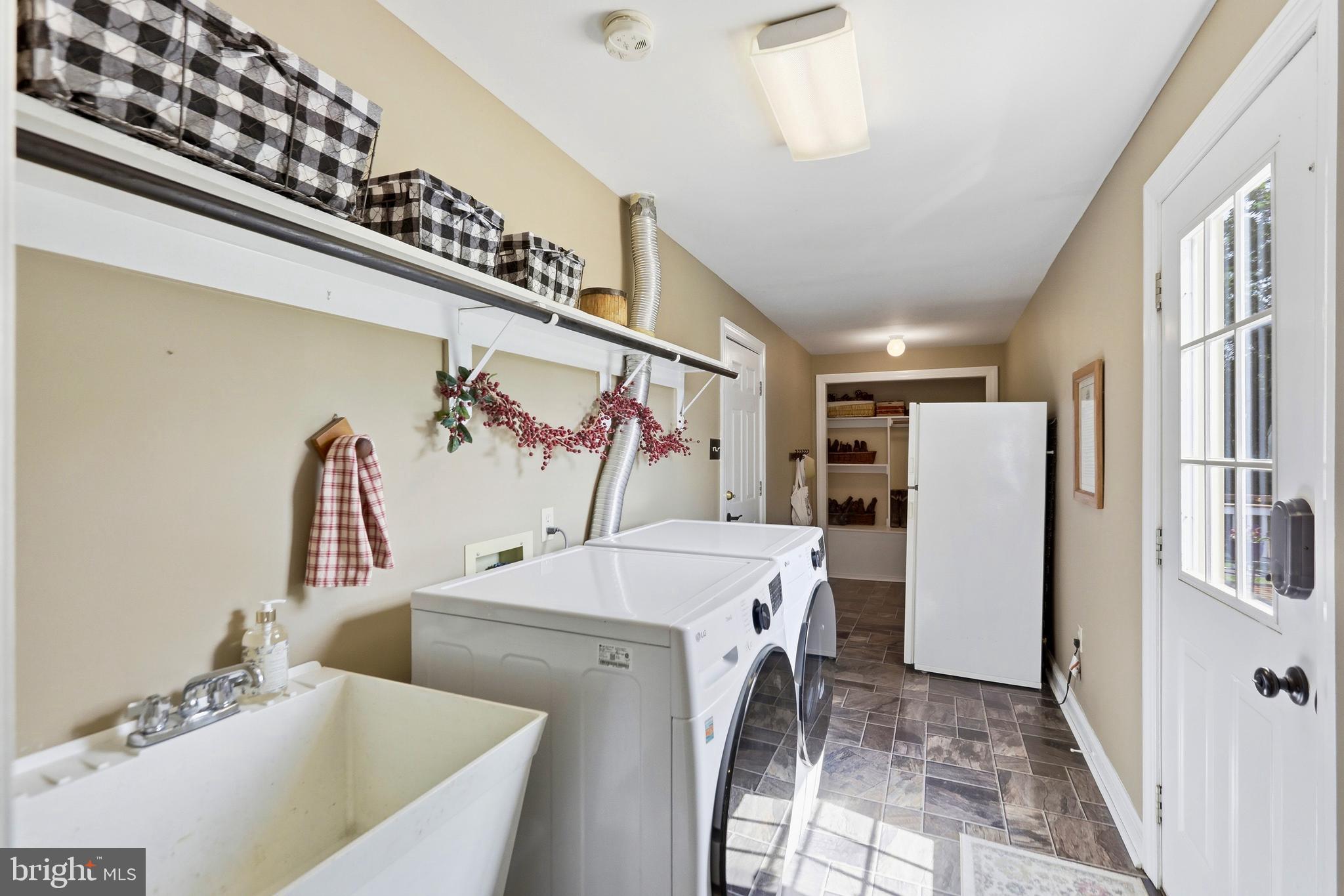 BERKELEY CHASE - Residential