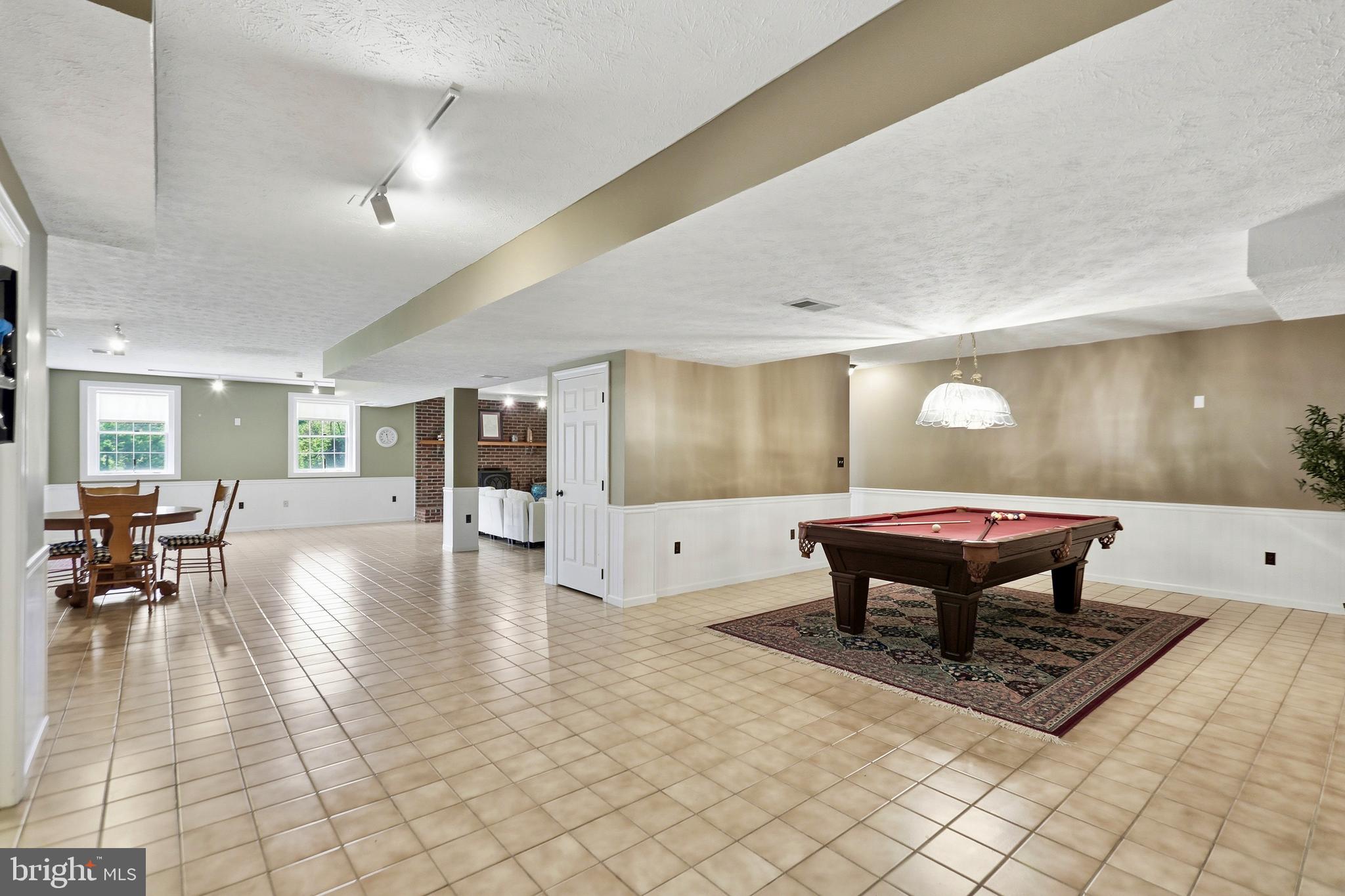 BERKELEY CHASE - Residential
