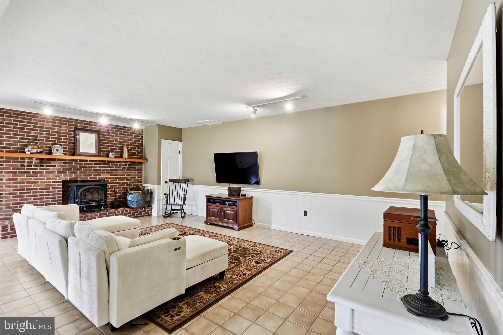 BERKELEY CHASE - Residential