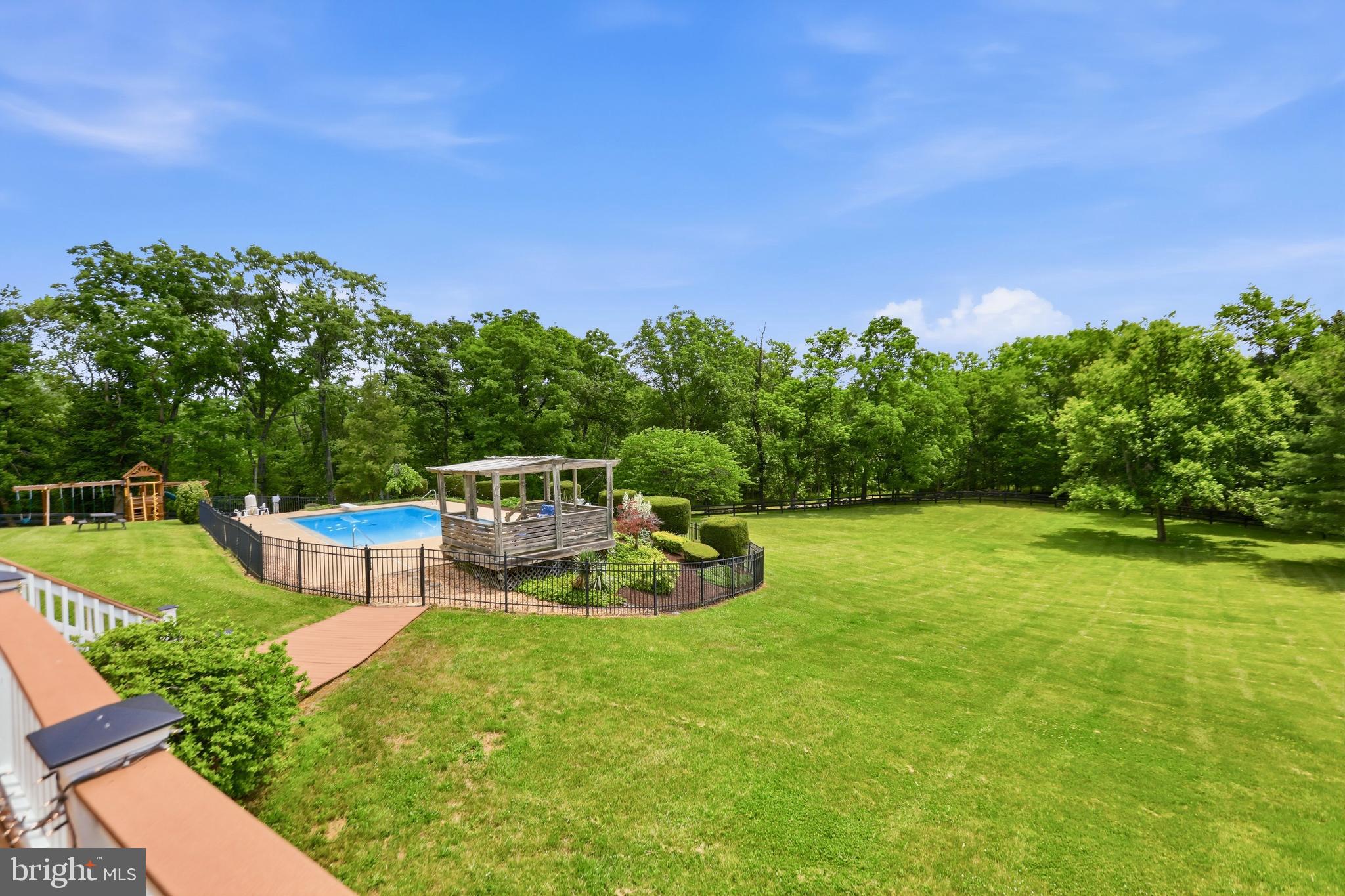 BERKELEY CHASE - Residential